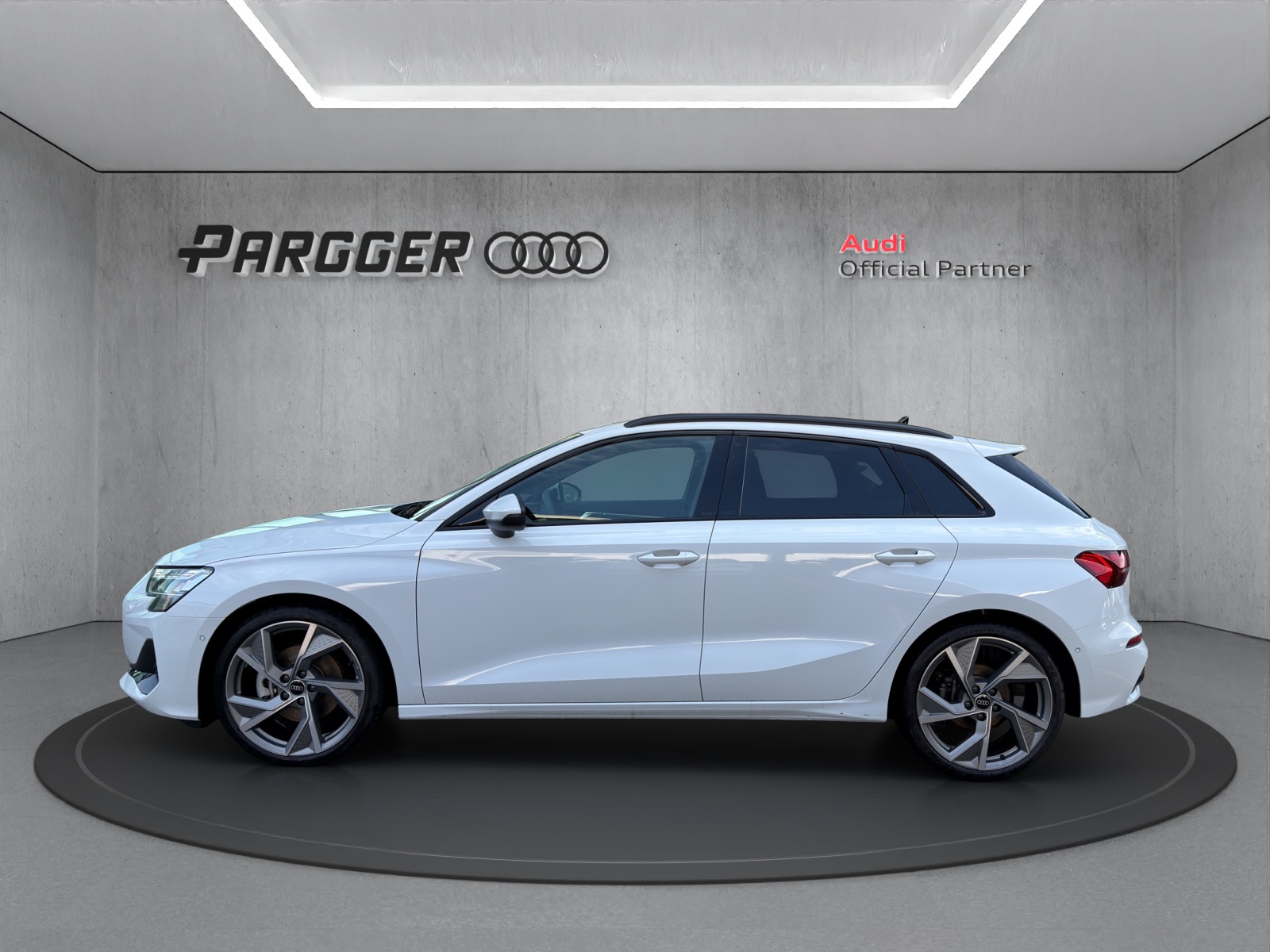 AUDI A3 Sportback TFSI 150 kW quattro advanced S tronic-showroom-element-2