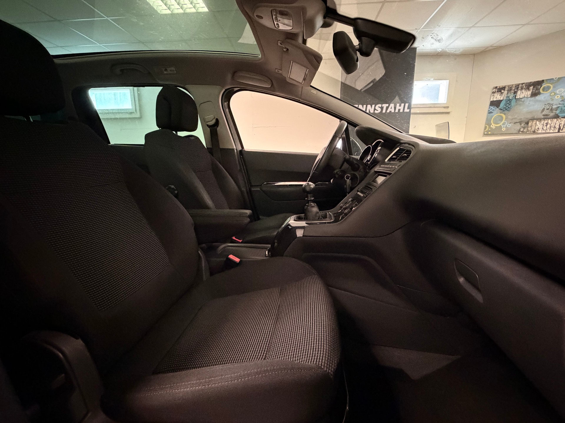 PEUGEOT 5008 1.6 16V T Sport Pack-image-18