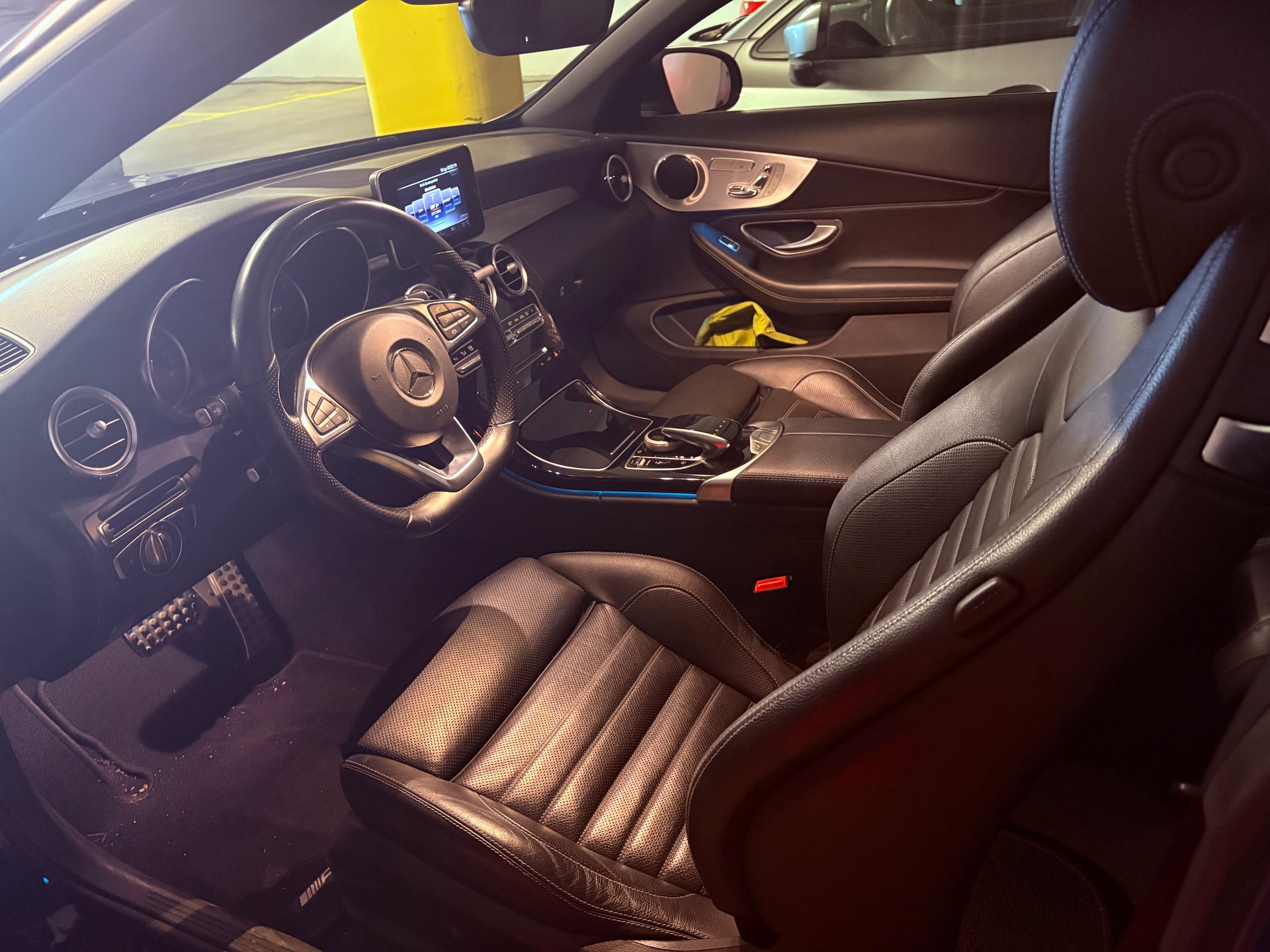MERCEDES-BENZ C 250 AMG Line-image-4