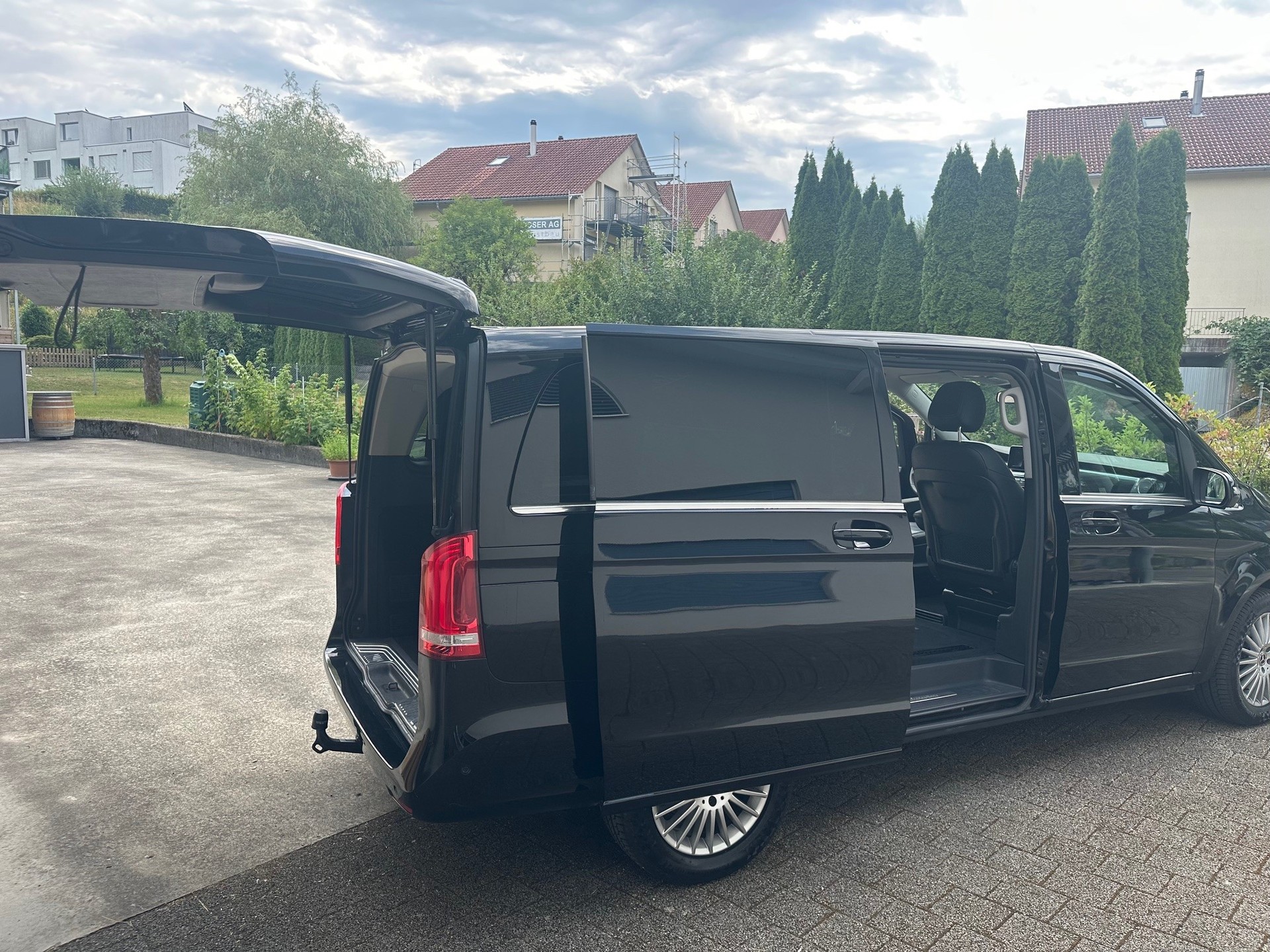 MERCEDES-BENZ V 250 d Avantgarde lang 4matic-image-6