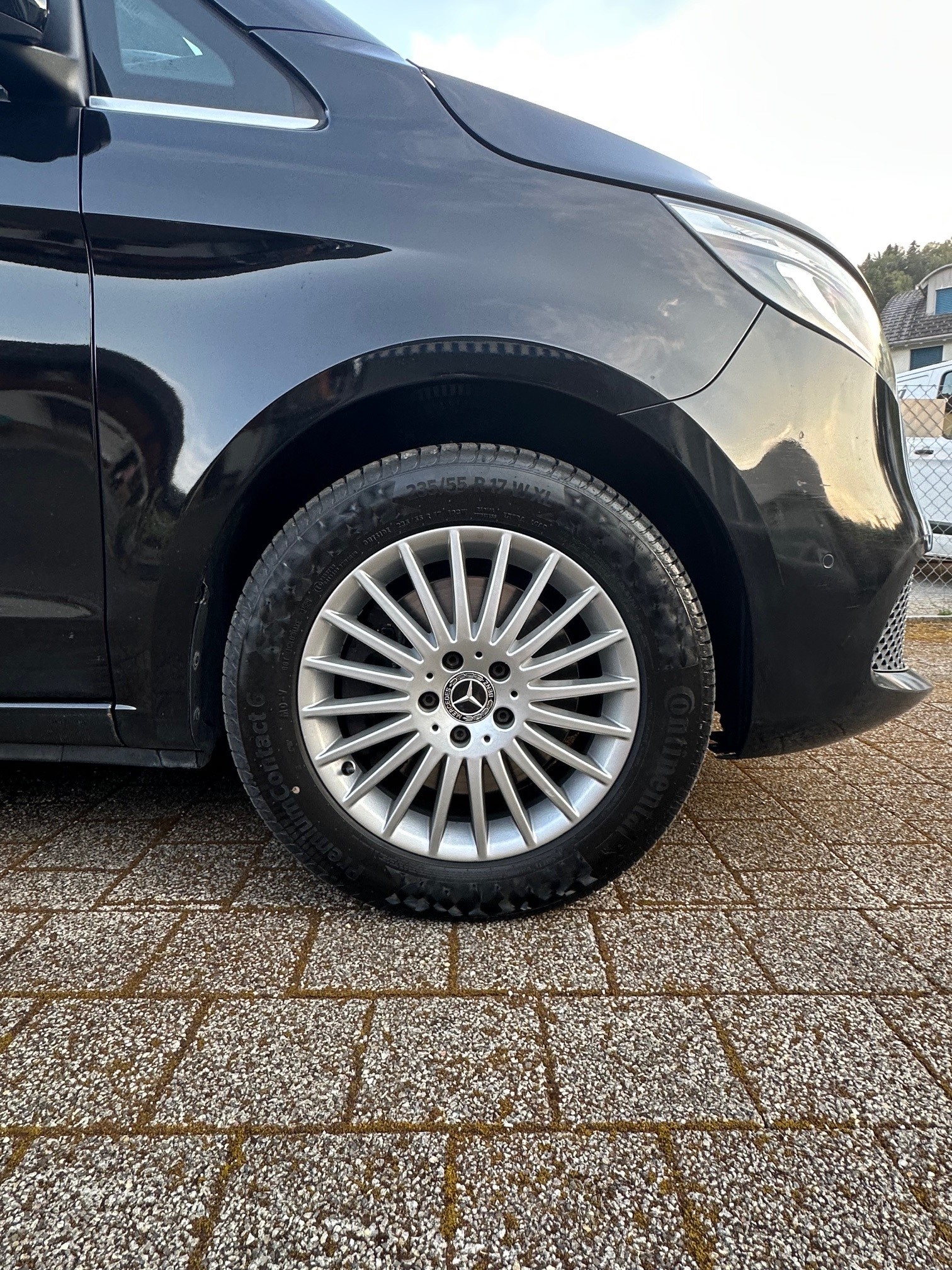 MERCEDES-BENZ V 250 d Avantgarde lang 4matic-image-9