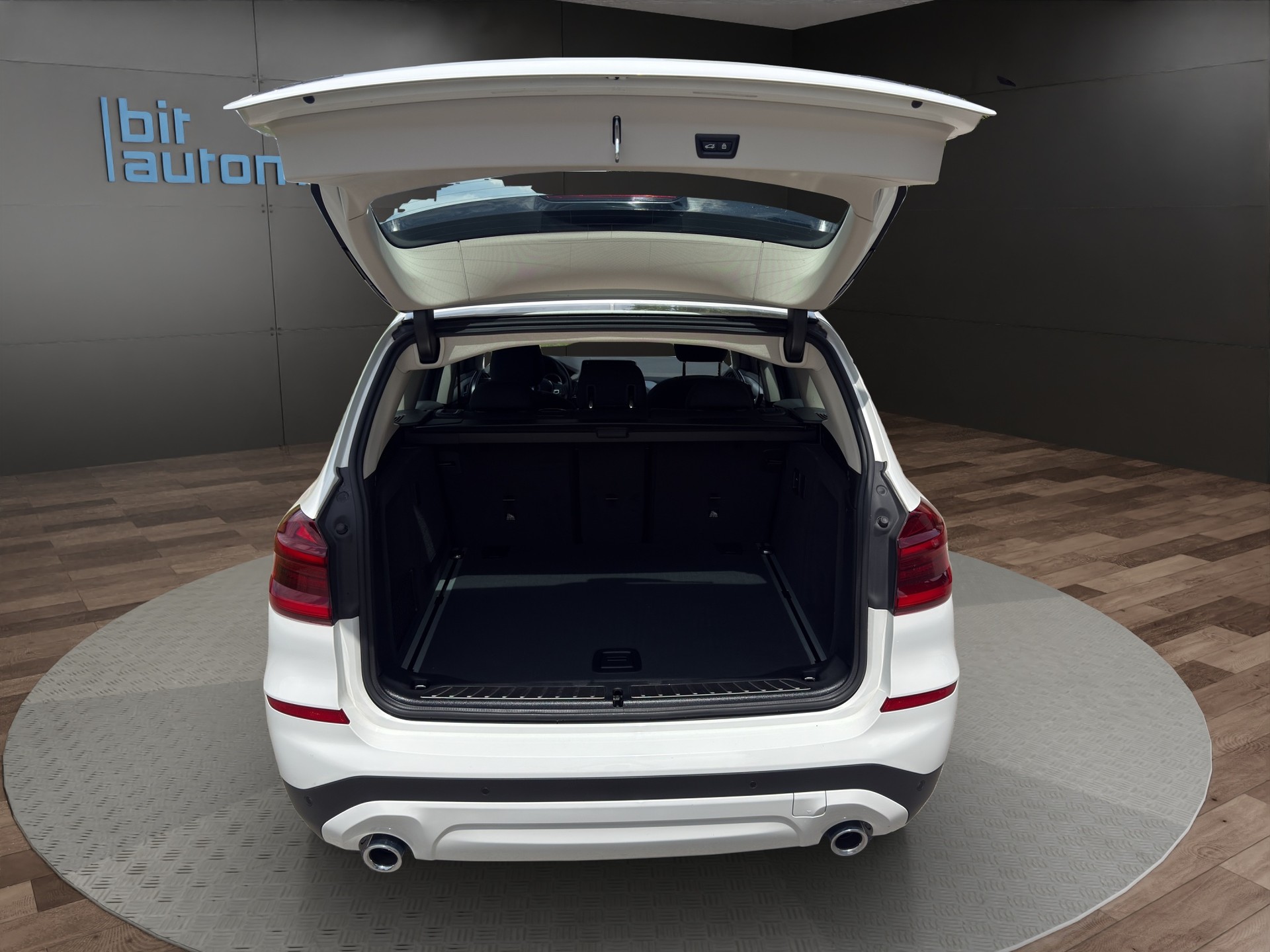 BMW X3 xDrive 20d Luxury Line Steptronic-image-6