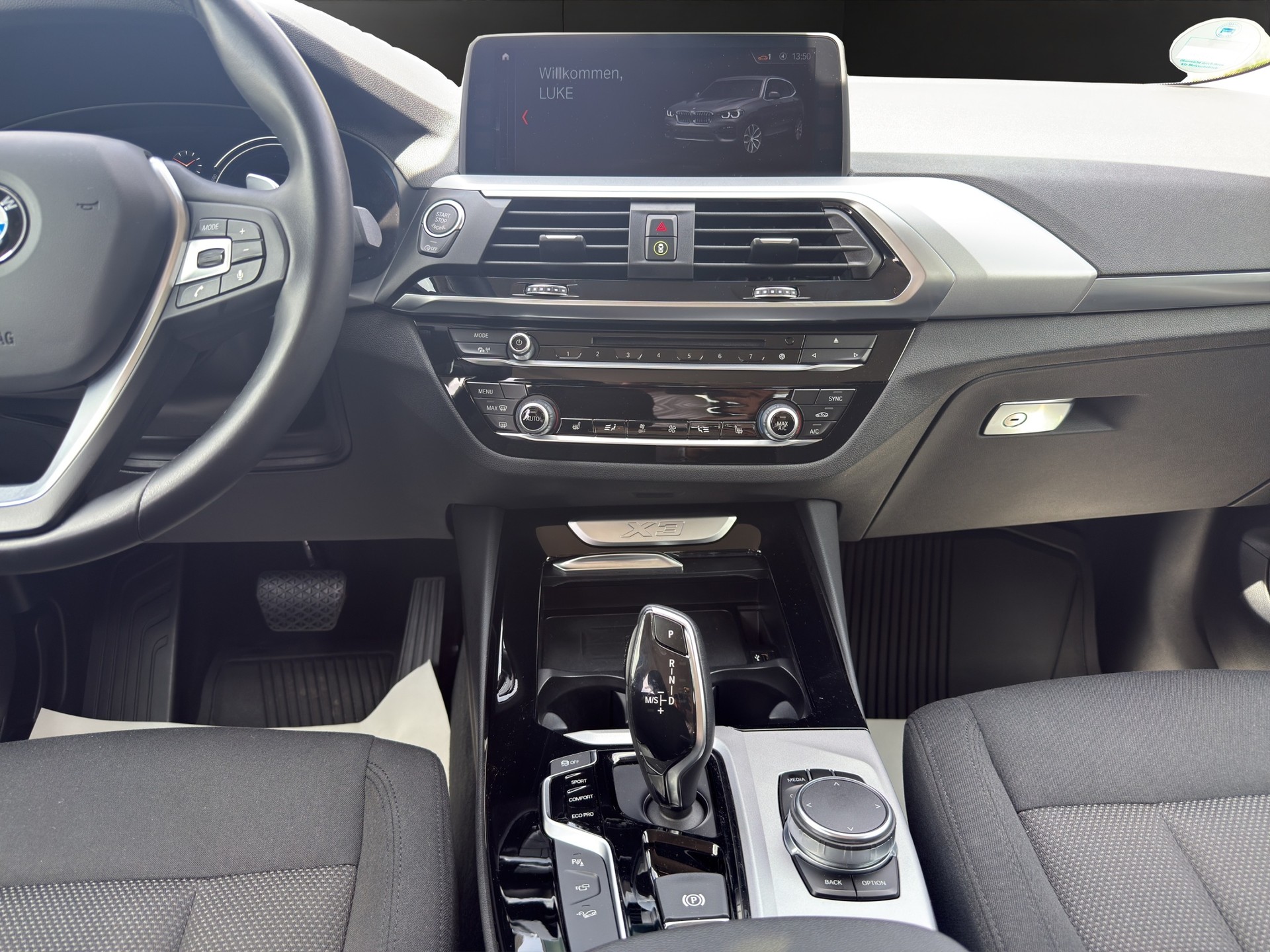 BMW X3 xDrive 20d Luxury Line Steptronic-image-10