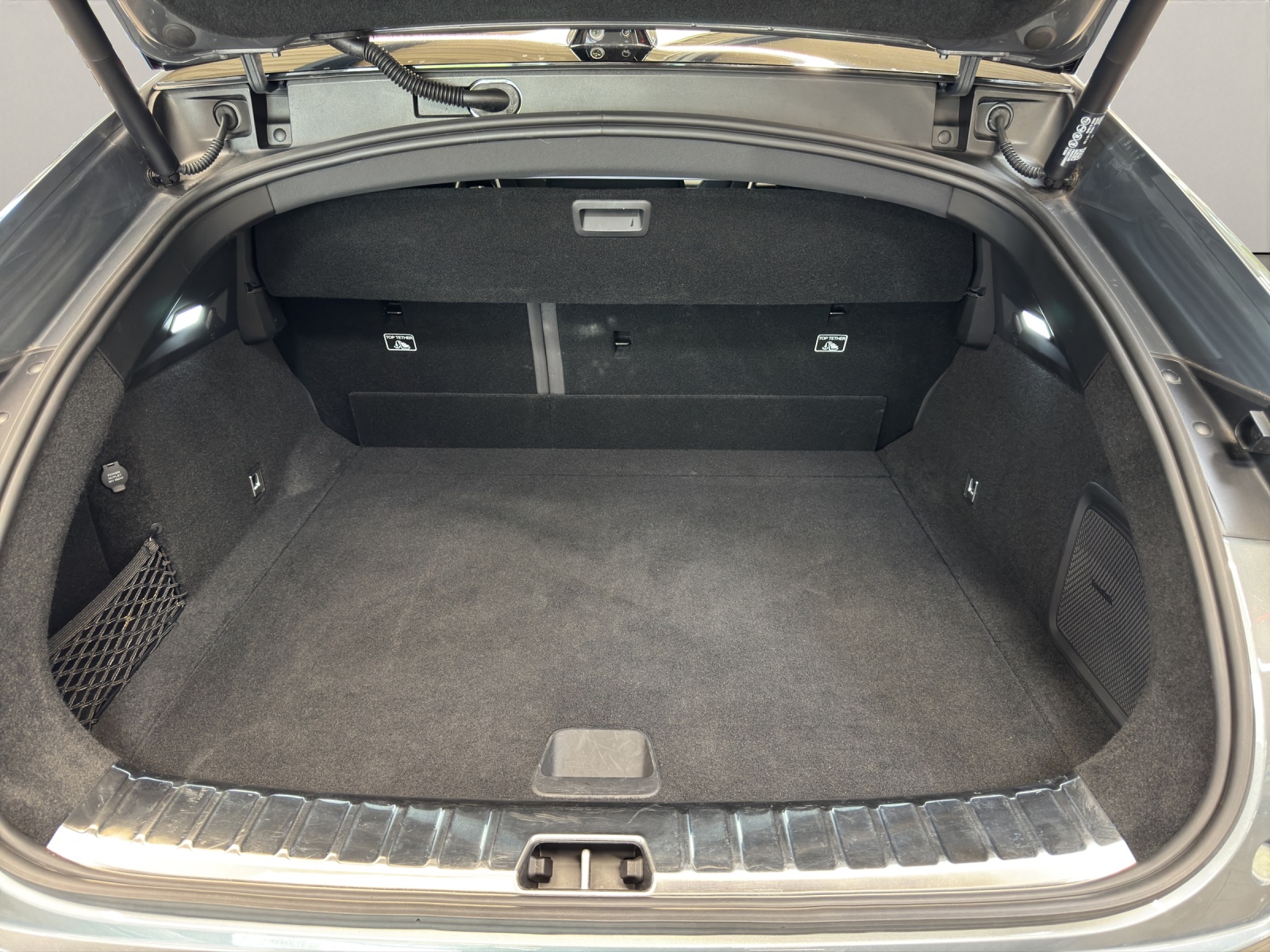 POLESTAR 4 Long Range Dual Motor-image-15