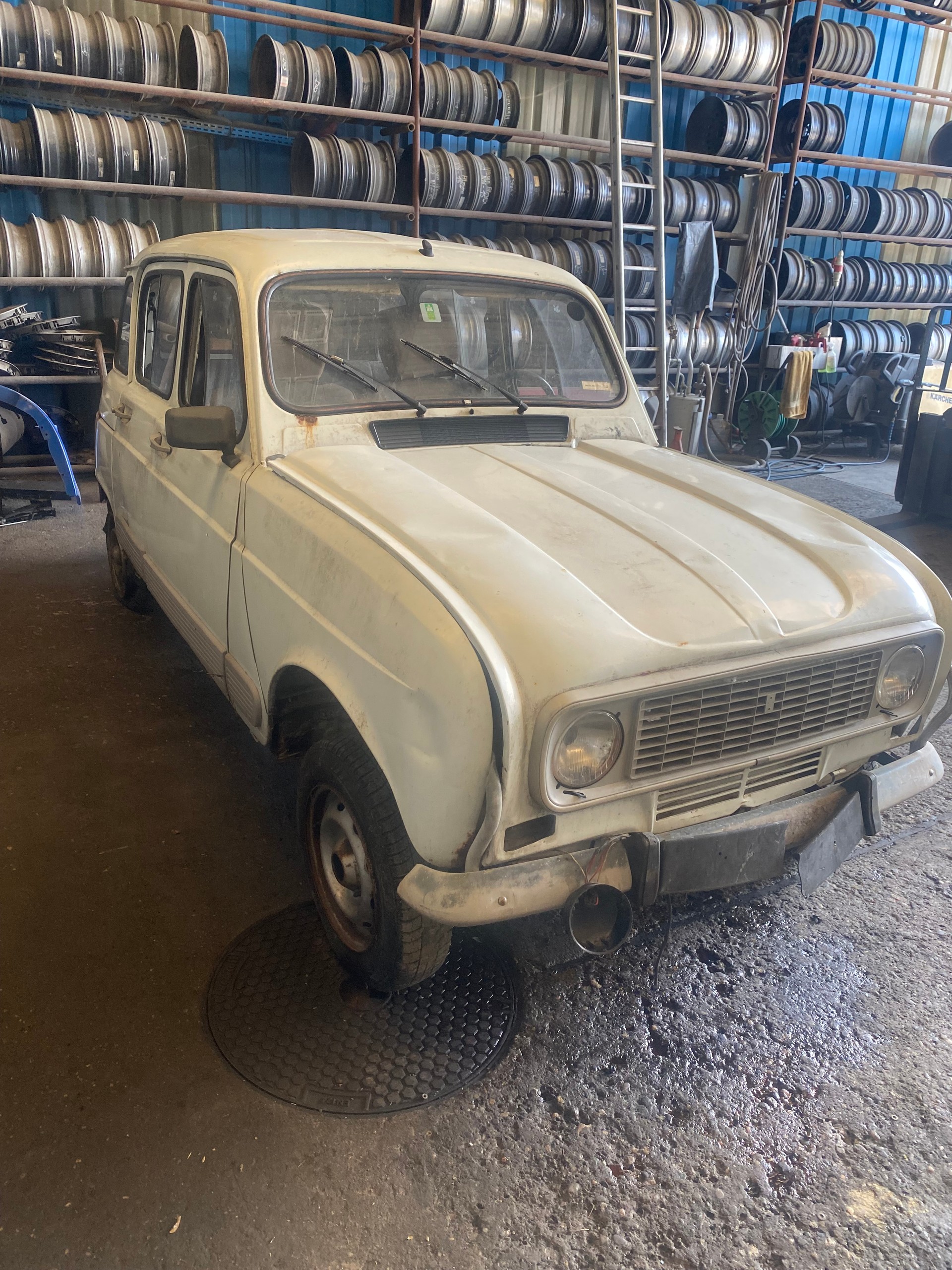 RENAULT R4 1100 GTL
