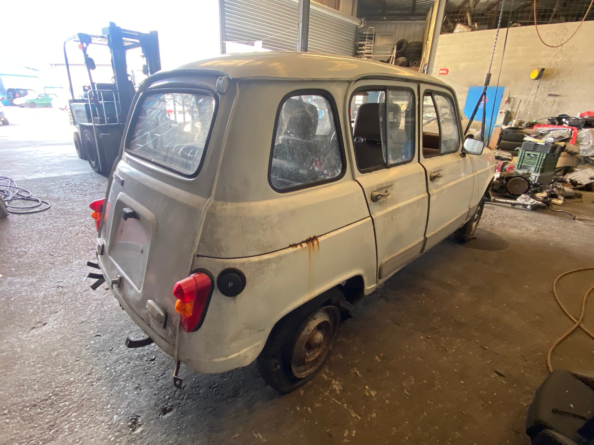 RENAULT R4 1100 GTL-image-3