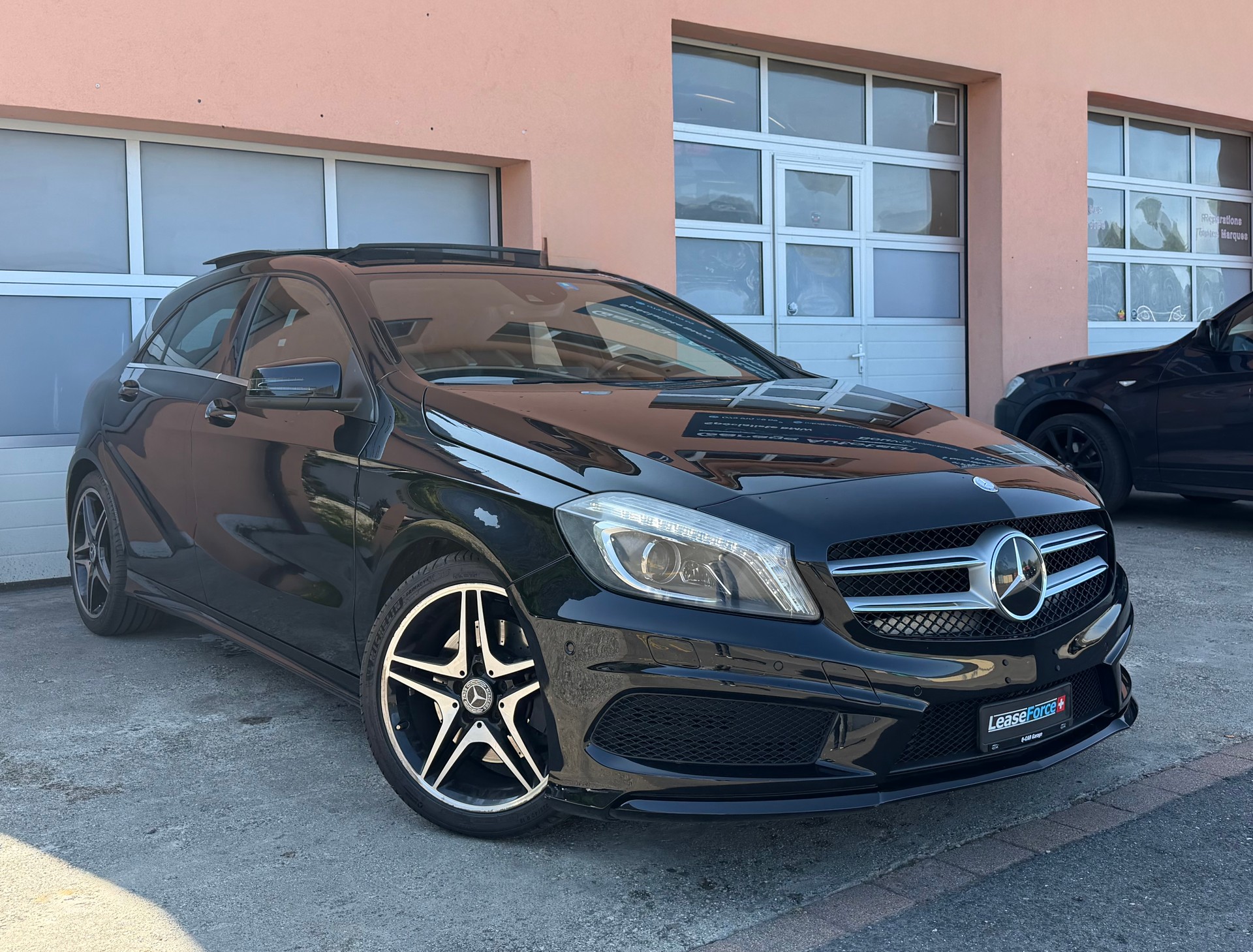 MERCEDES-BENZ A 250 AMG Line 7G-DCT-image-0