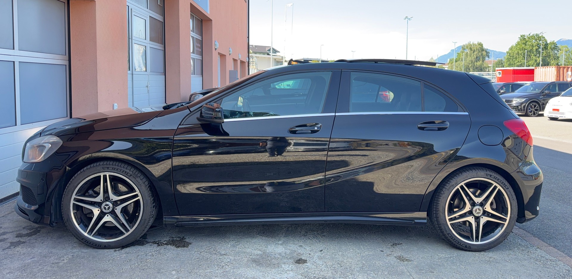 MERCEDES-BENZ A 250 AMG Line 7G-DCT-image-7