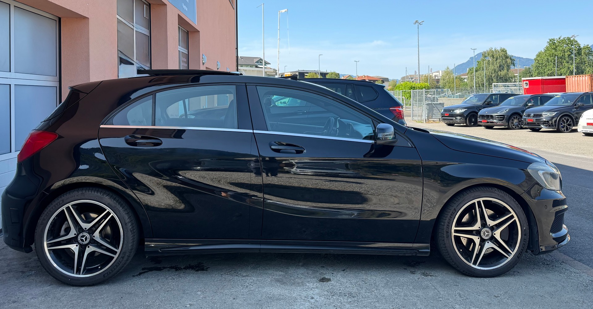 MERCEDES-BENZ A 250 AMG Line 7G-DCT-image-6