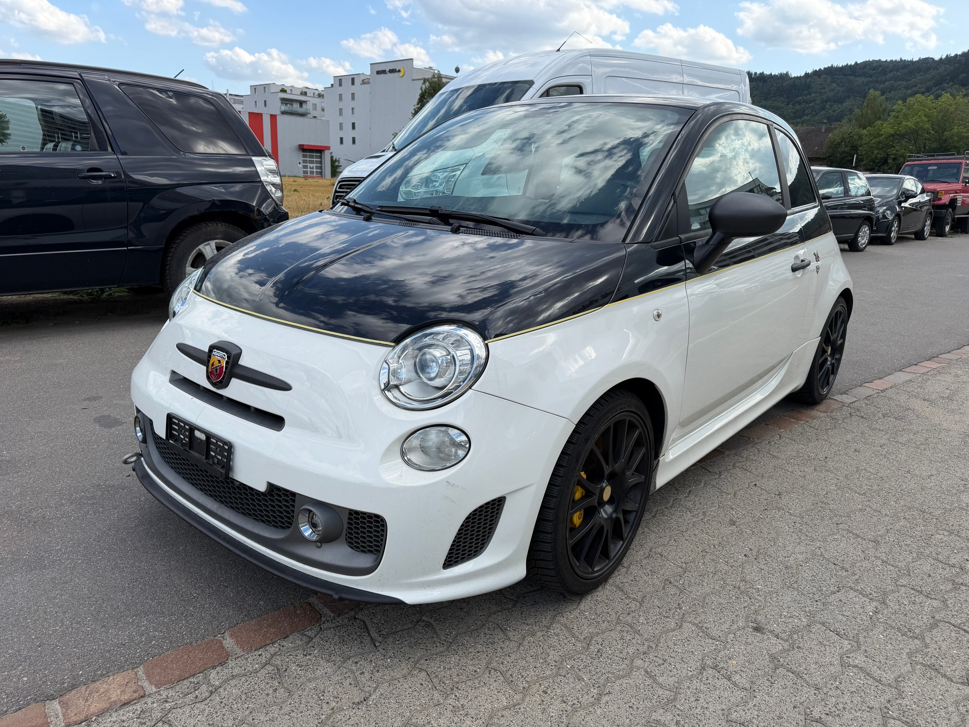 FIAT 595C 1.4 16V Turbo Abarth Competizione-image-0