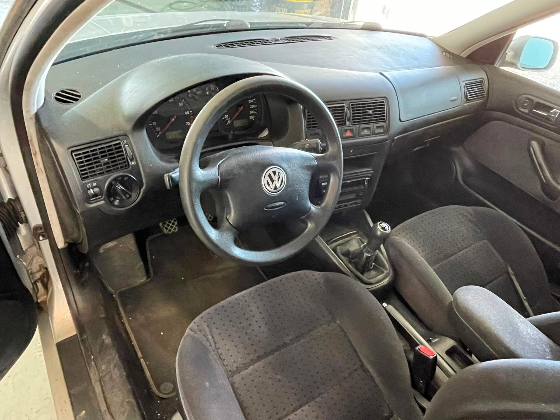VW Golf 1.8 Comfortline-image-4