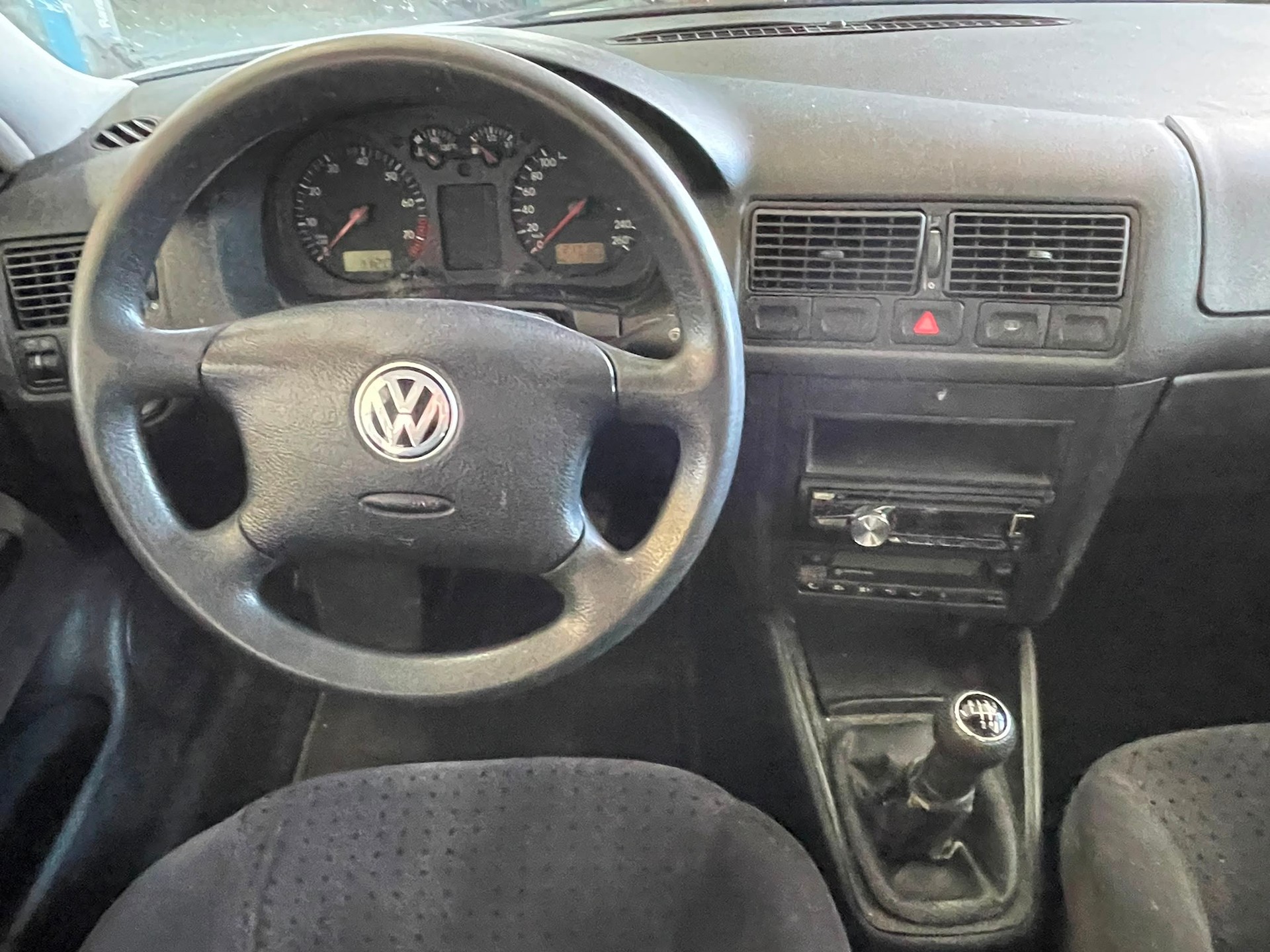 VW Golf 1.8 Comfortline-image-8