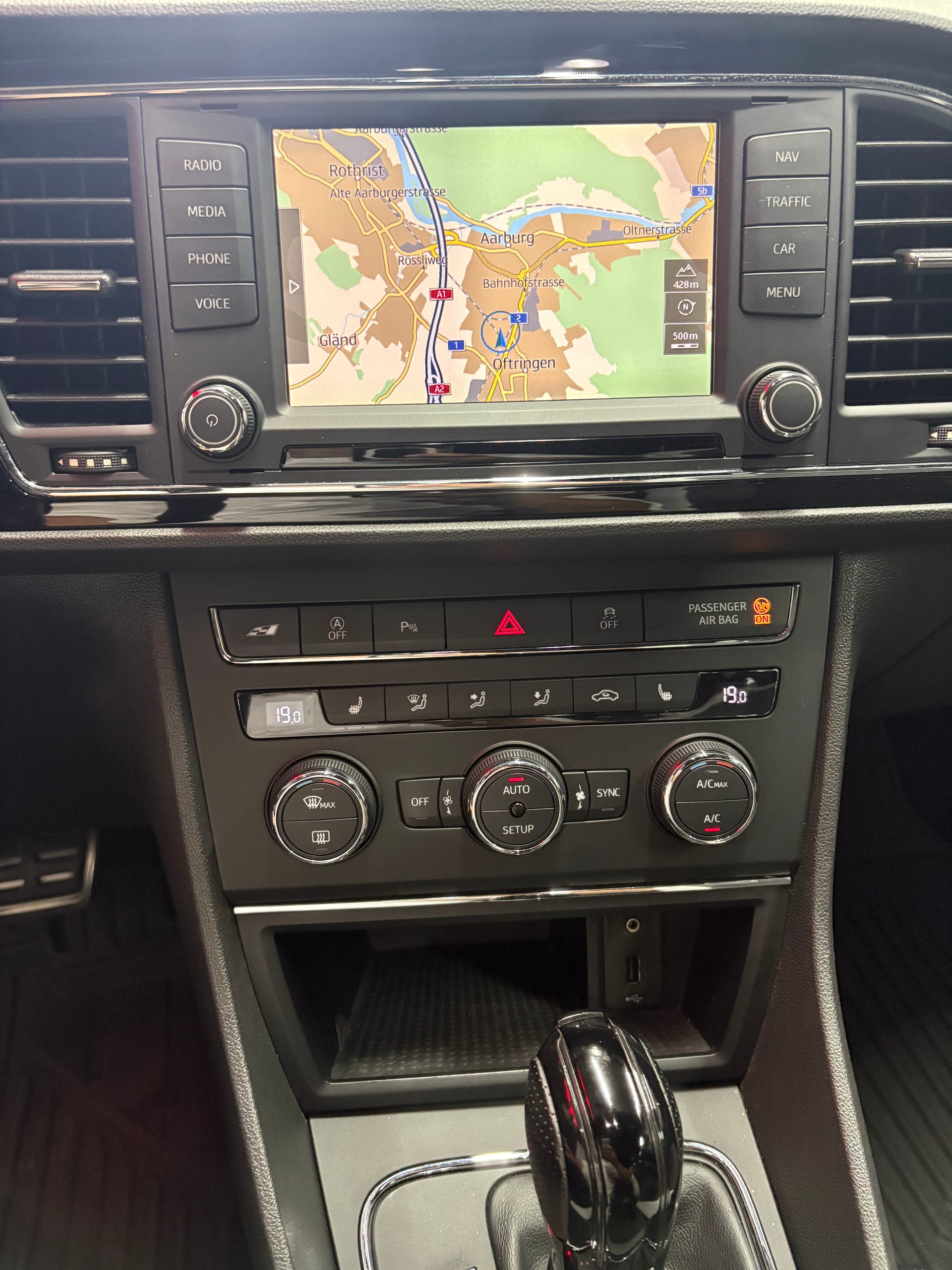 SEAT Leon ST 2.0 TSI Cupra 280 DSG-image-8