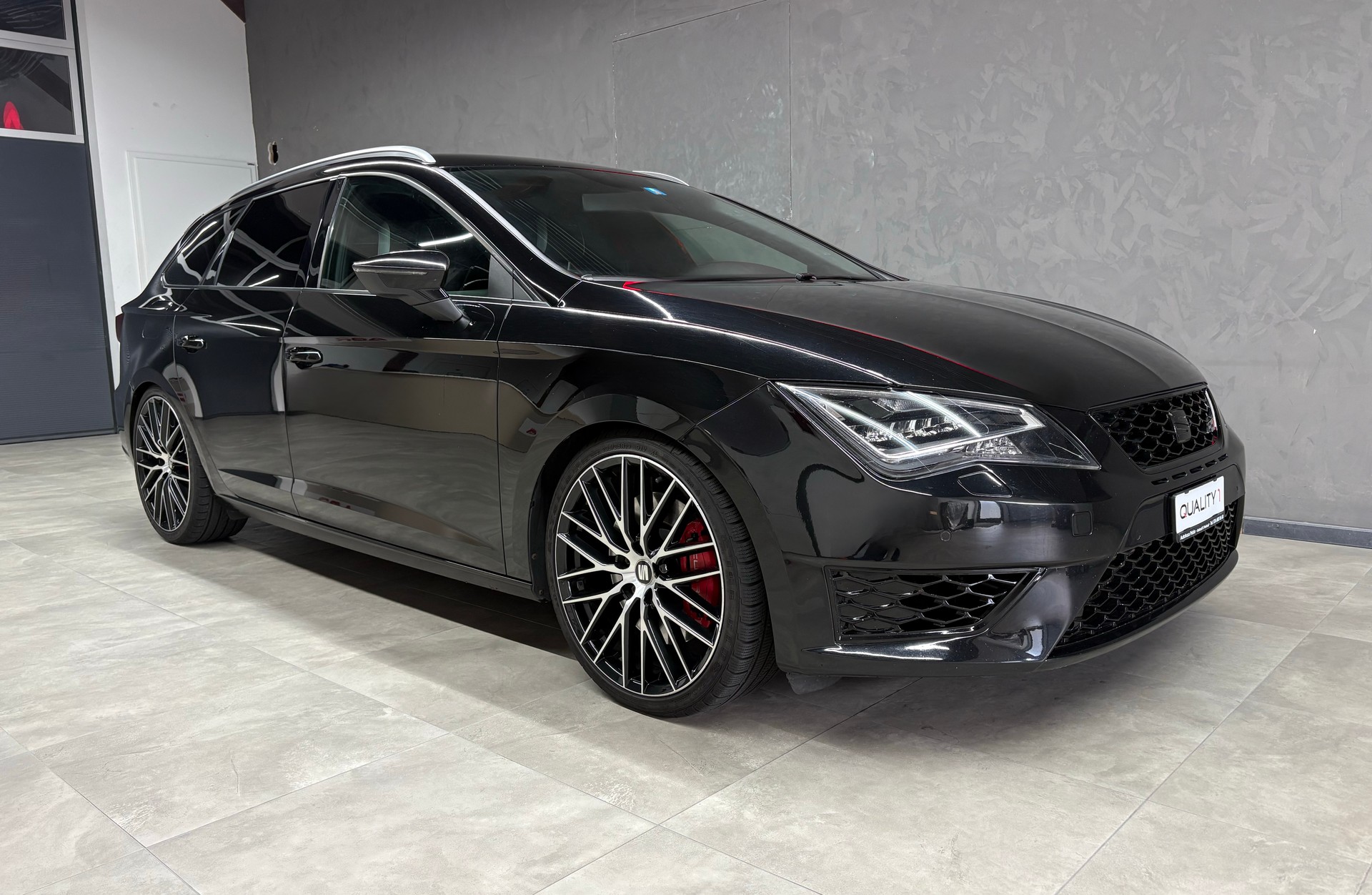 SEAT Leon ST 2.0 TSI Cupra 280 DSG-image-1