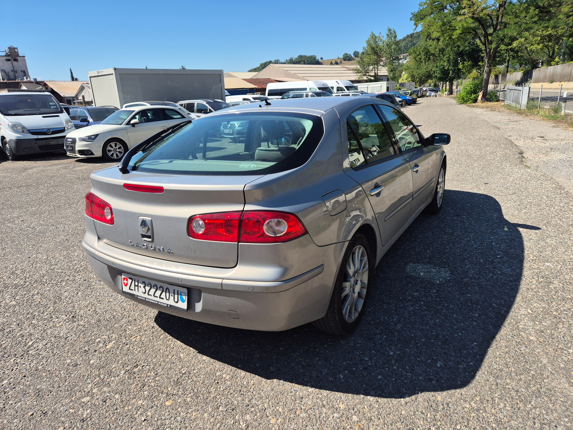 RENAULT Laguna 2.0 16V T Privilège-image-4