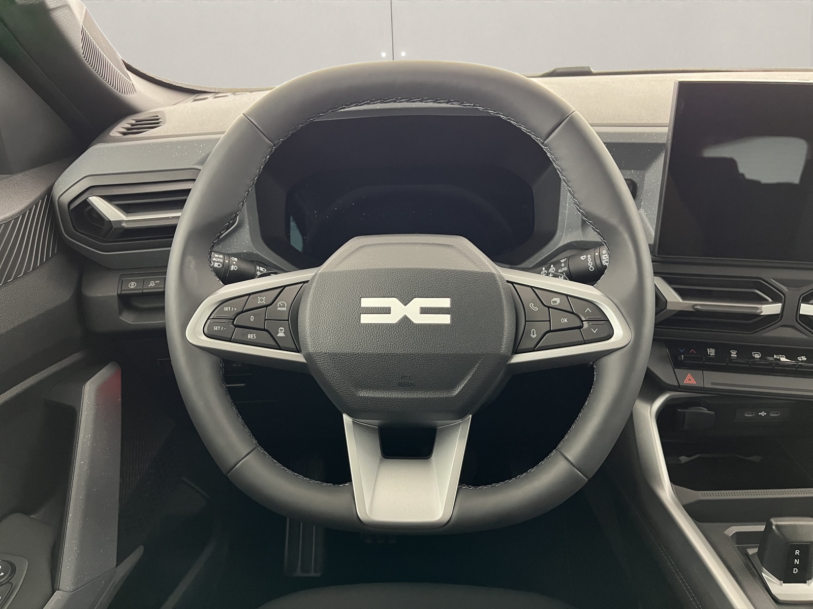 DACIA Bigster 1.2 Hybrid Journey 4WD-image-9