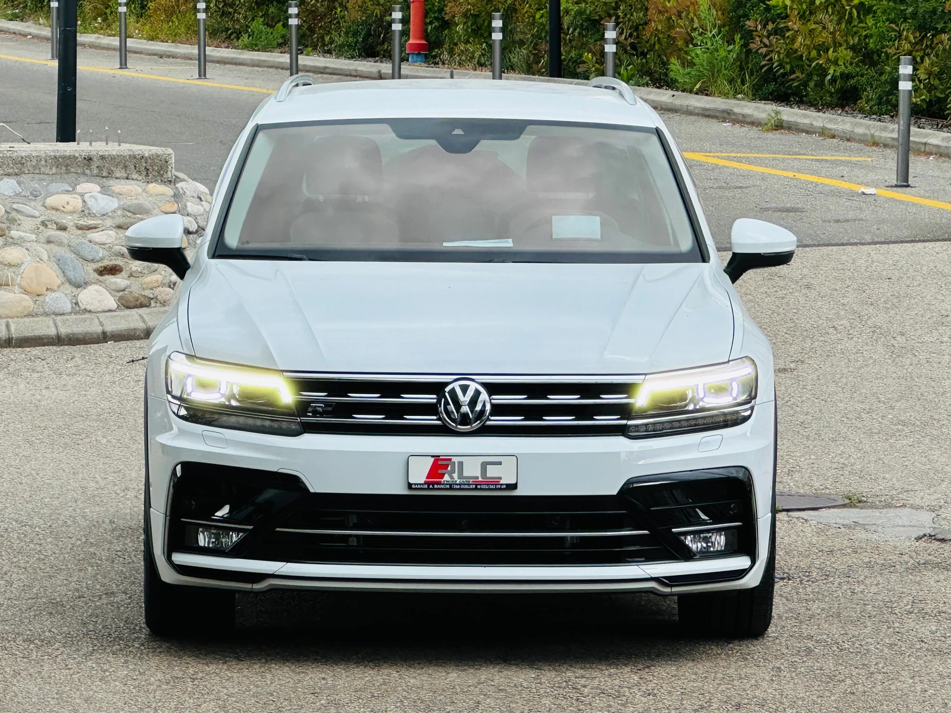 VW Tiguan 2.0TSI Highline 4Motion DSG-showroom-element-2