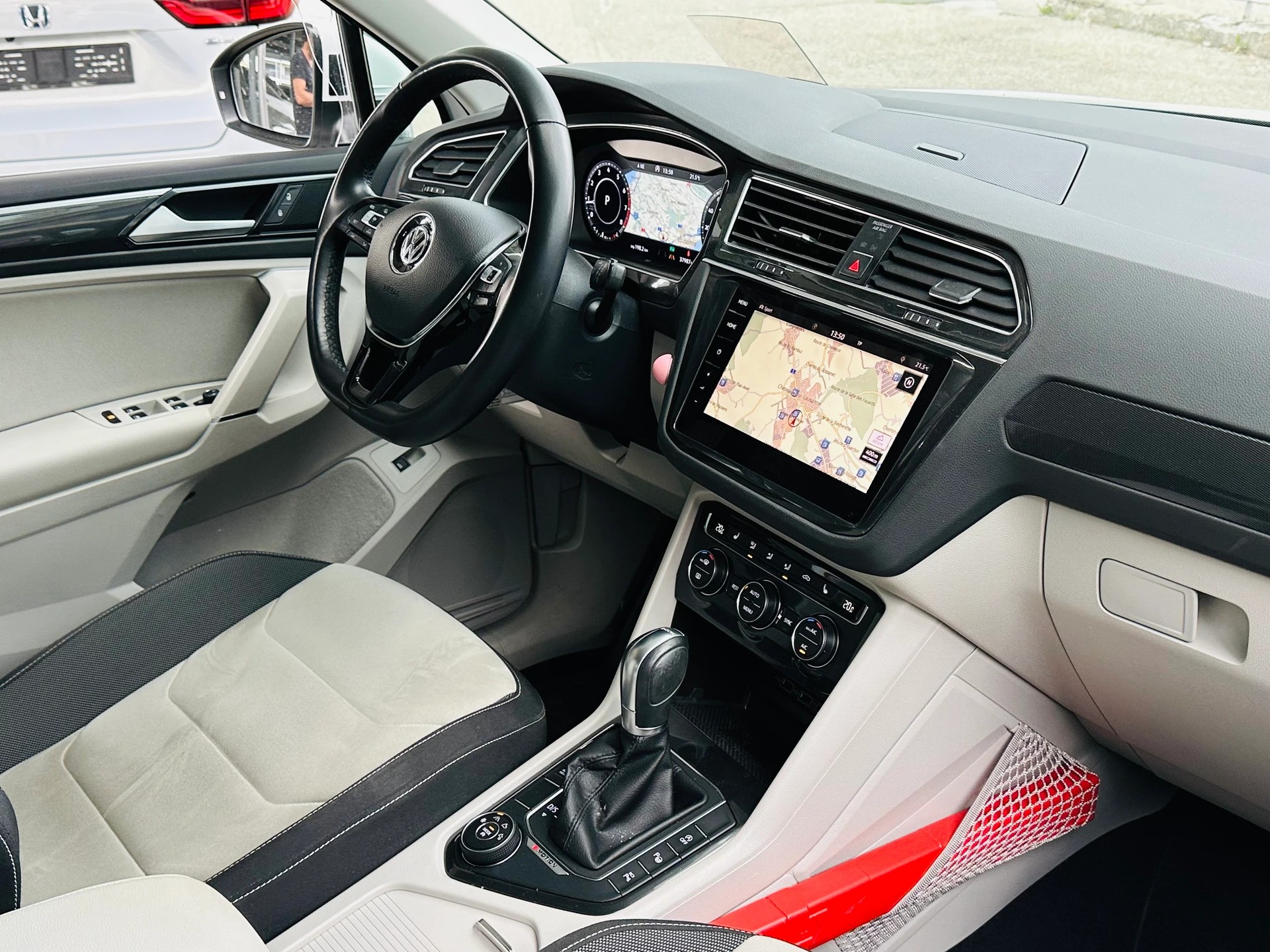 VW Tiguan 2.0TSI Highline 4Motion DSG-image-11
