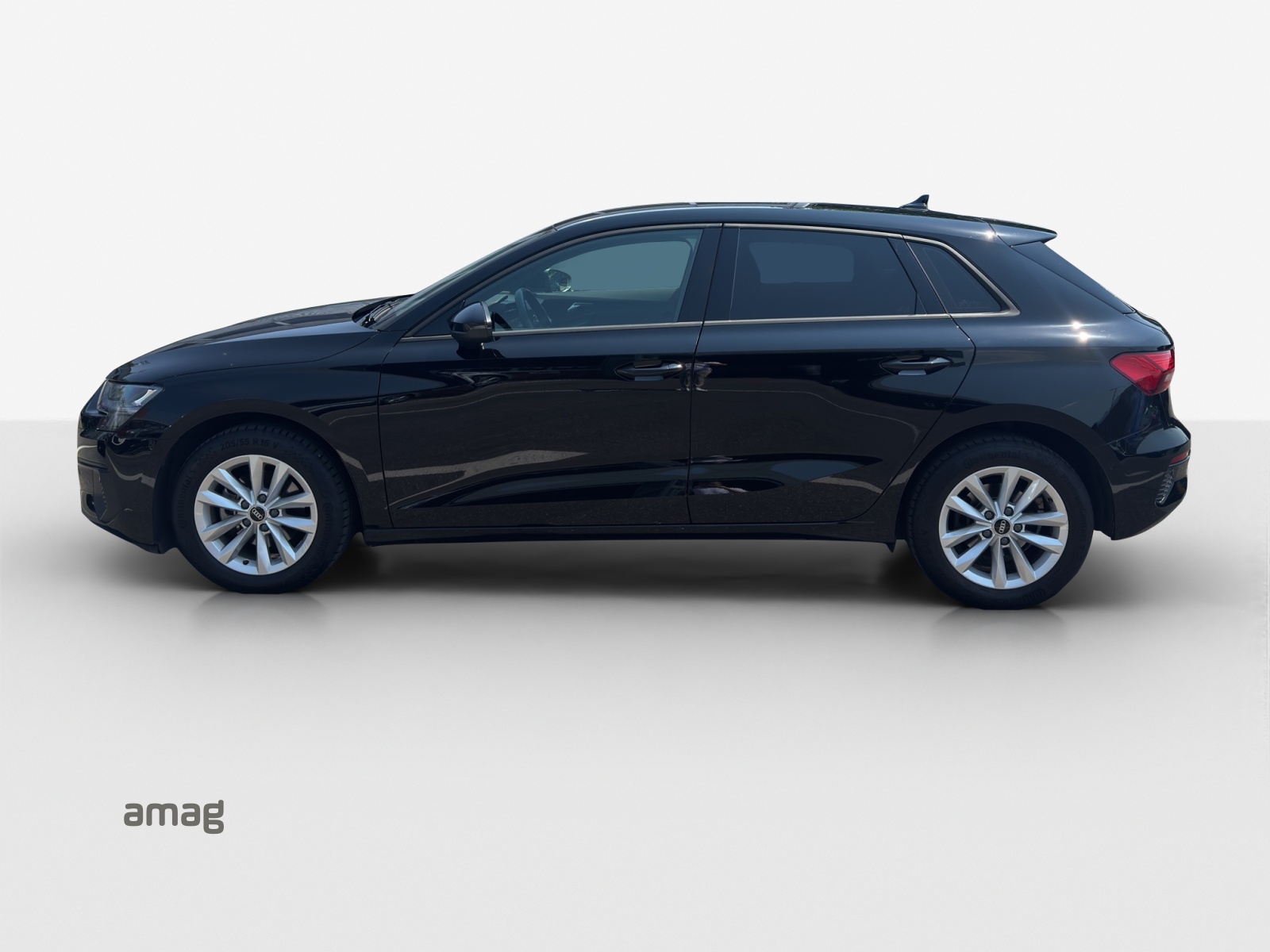 AUDI A3 Sportback 35 TFSI Attraction S-tronic-image-1