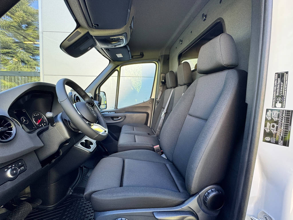 MERCEDES-BENZ Sprinter 319 CDI 4x4 Pro Kasten HD 3665 S Worker-image-9