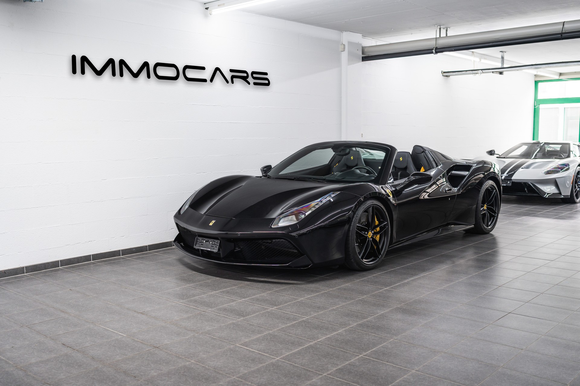 FERRARI 488 Spider 3.9 V8-image-0