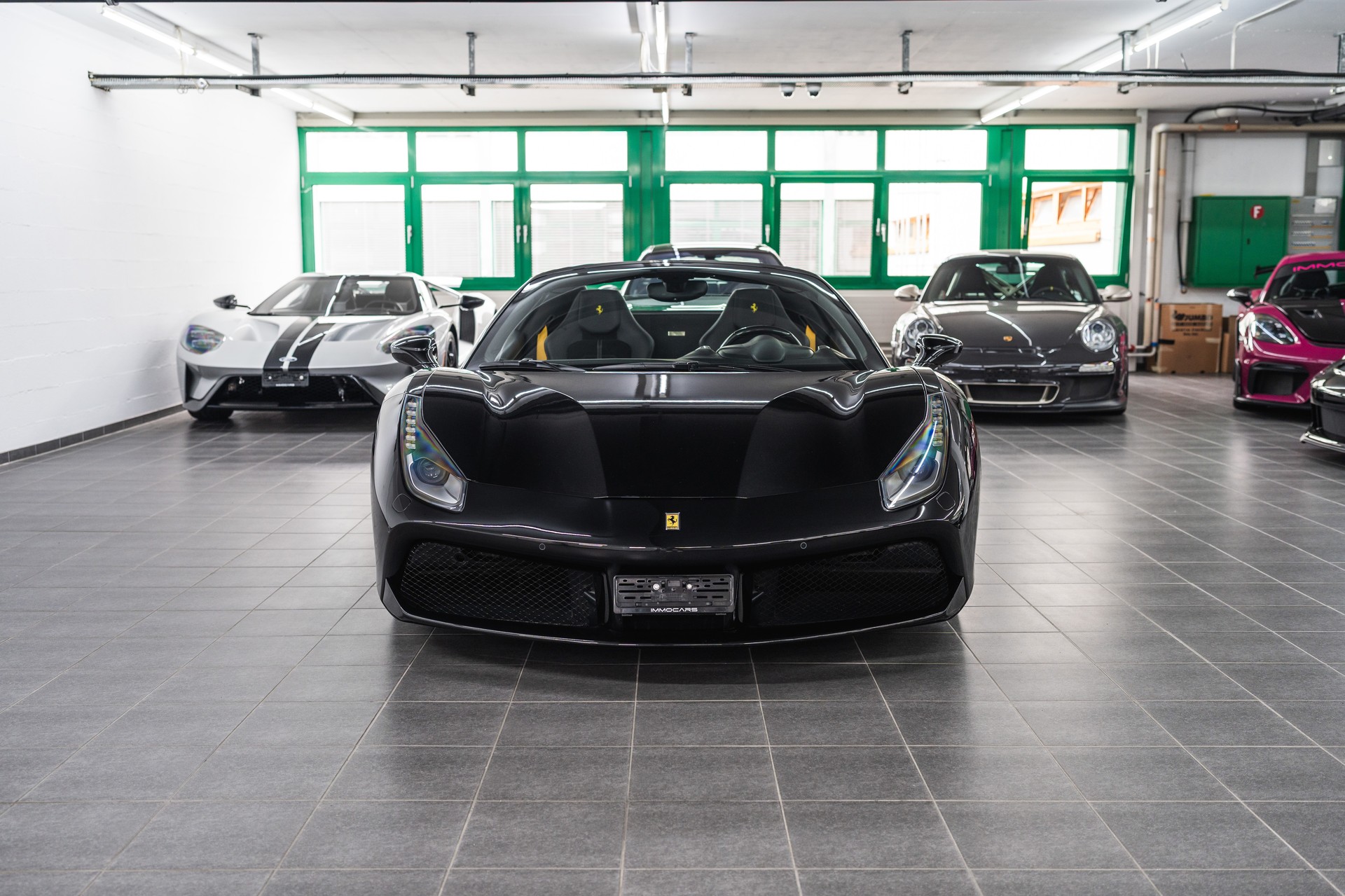 FERRARI 488 Spider 3.9 V8-image-1