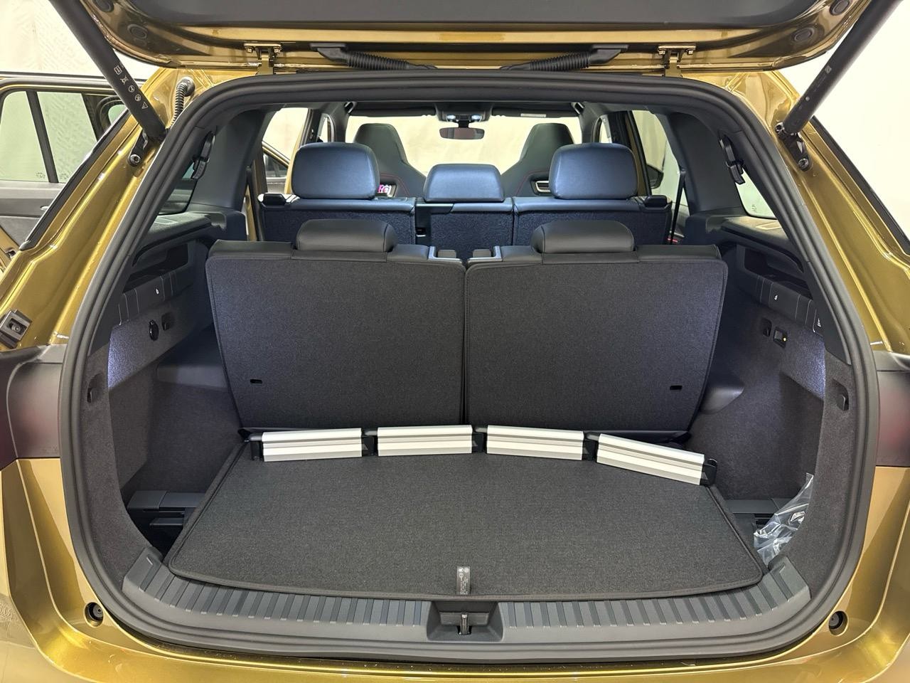 SKODA Kodiaq 2.0 TSI RS 4x4-image-13