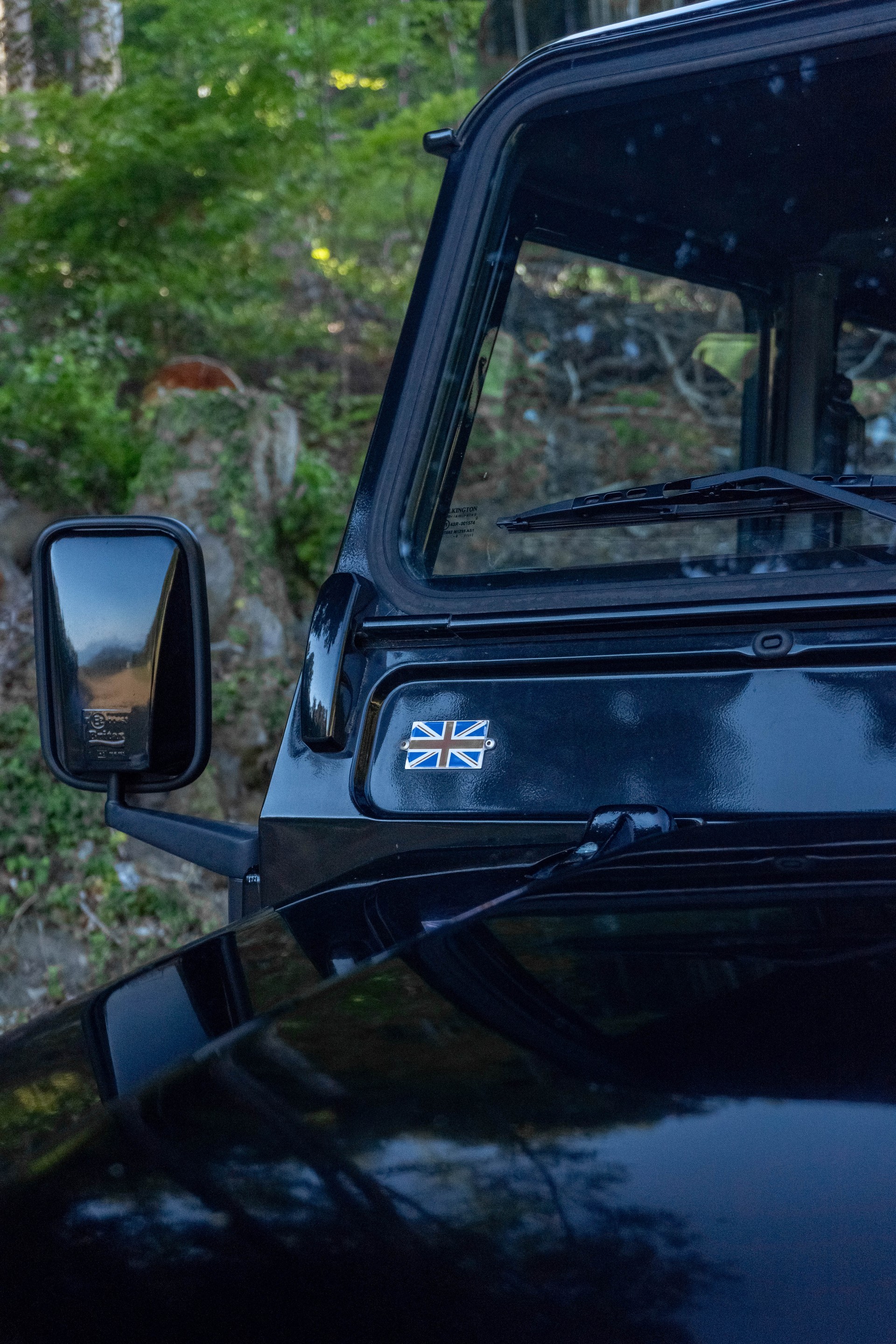 LAND ROVER Defender 110 SW 2.4Tdc Black Pearl 1/25-image-7