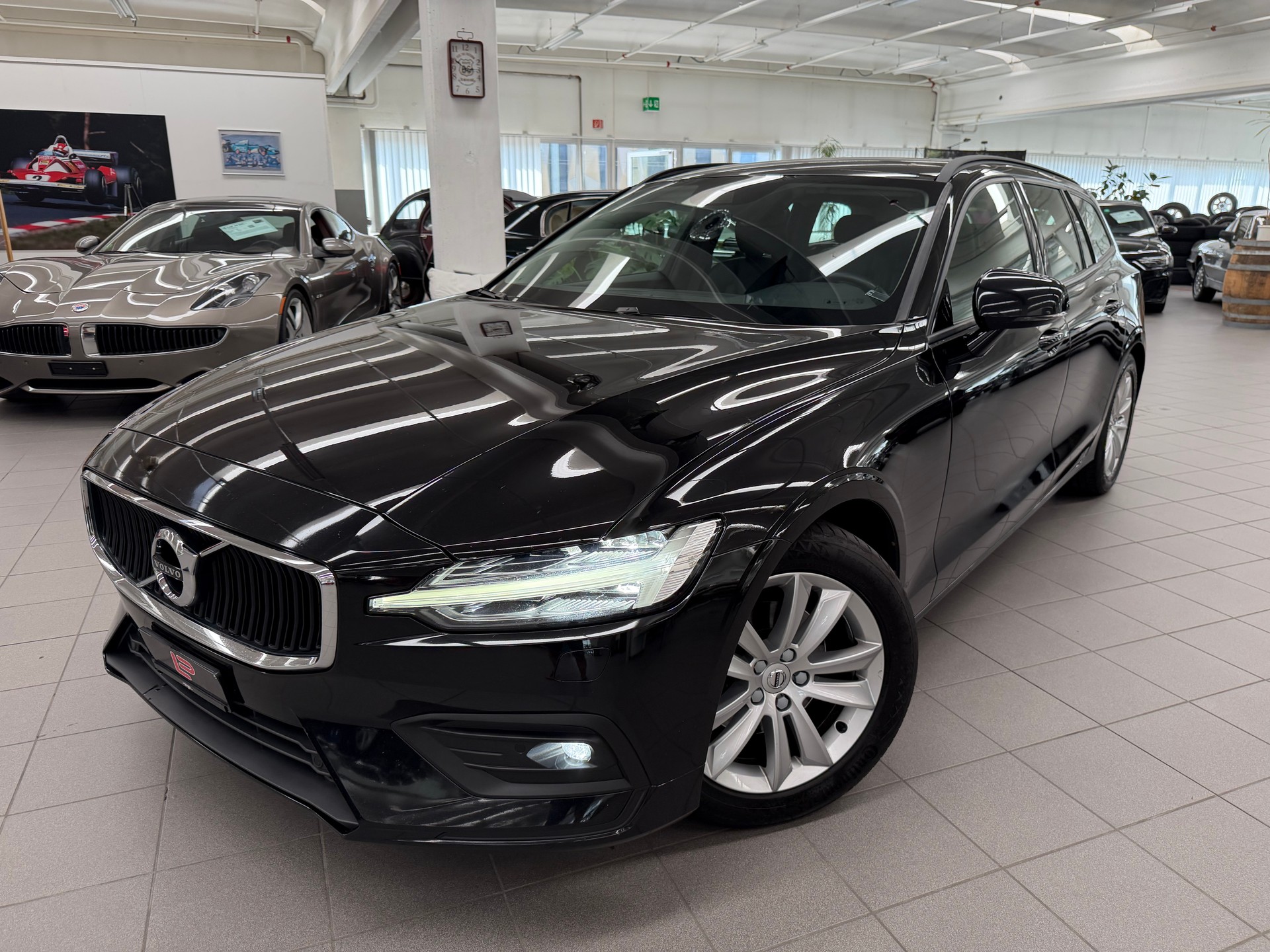 VOLVO V60 D4 Inscription Geartronic-image-0