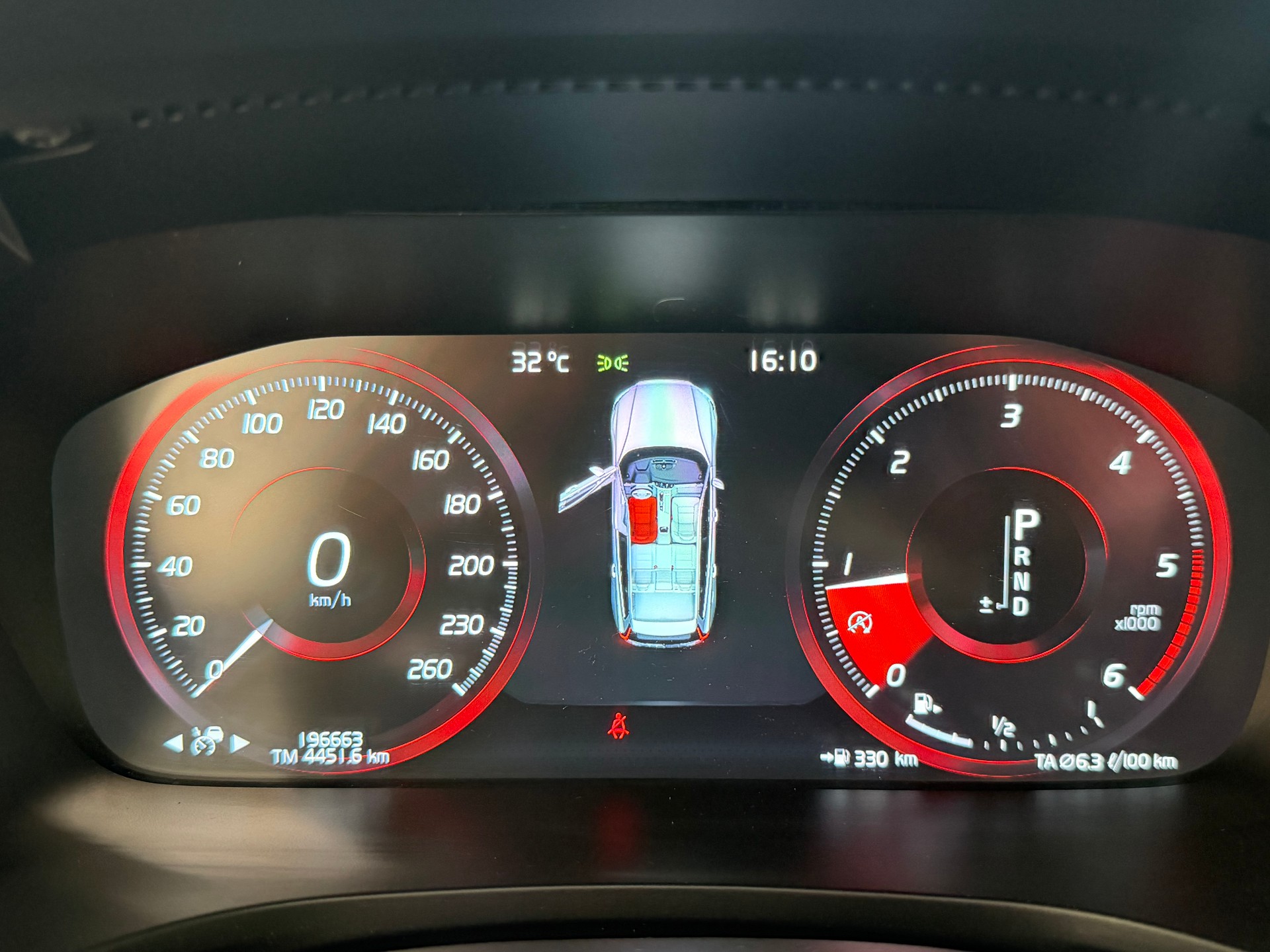 VOLVO V60 D4 Inscription Geartronic-image-12