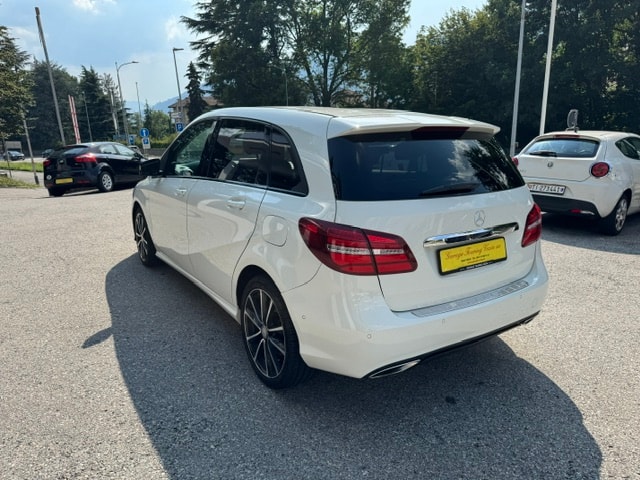 MERCEDES-BENZ B 200 CDI Style 4Matic 7G-DCT-image-5