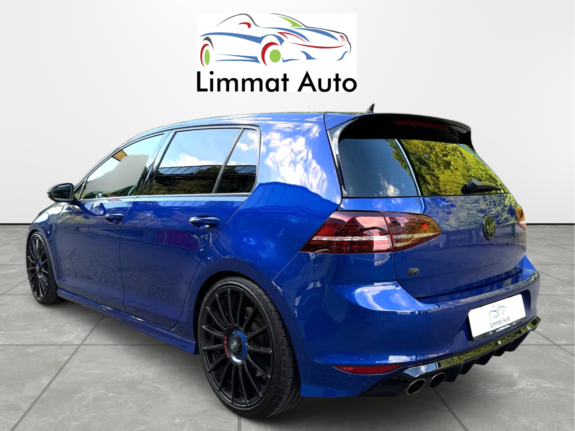 VW Golf 2.0 TSI R 4Motion DSG-image-3