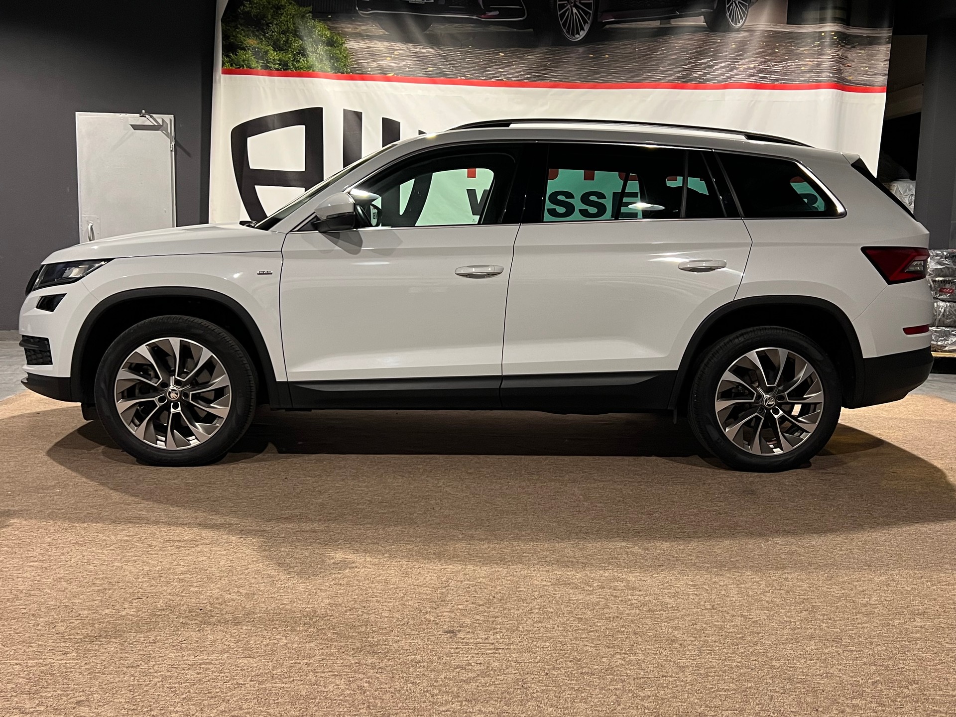 SKODA Kodiaq 2.0 TDI SCR Clever 4x4 DSG-image-7