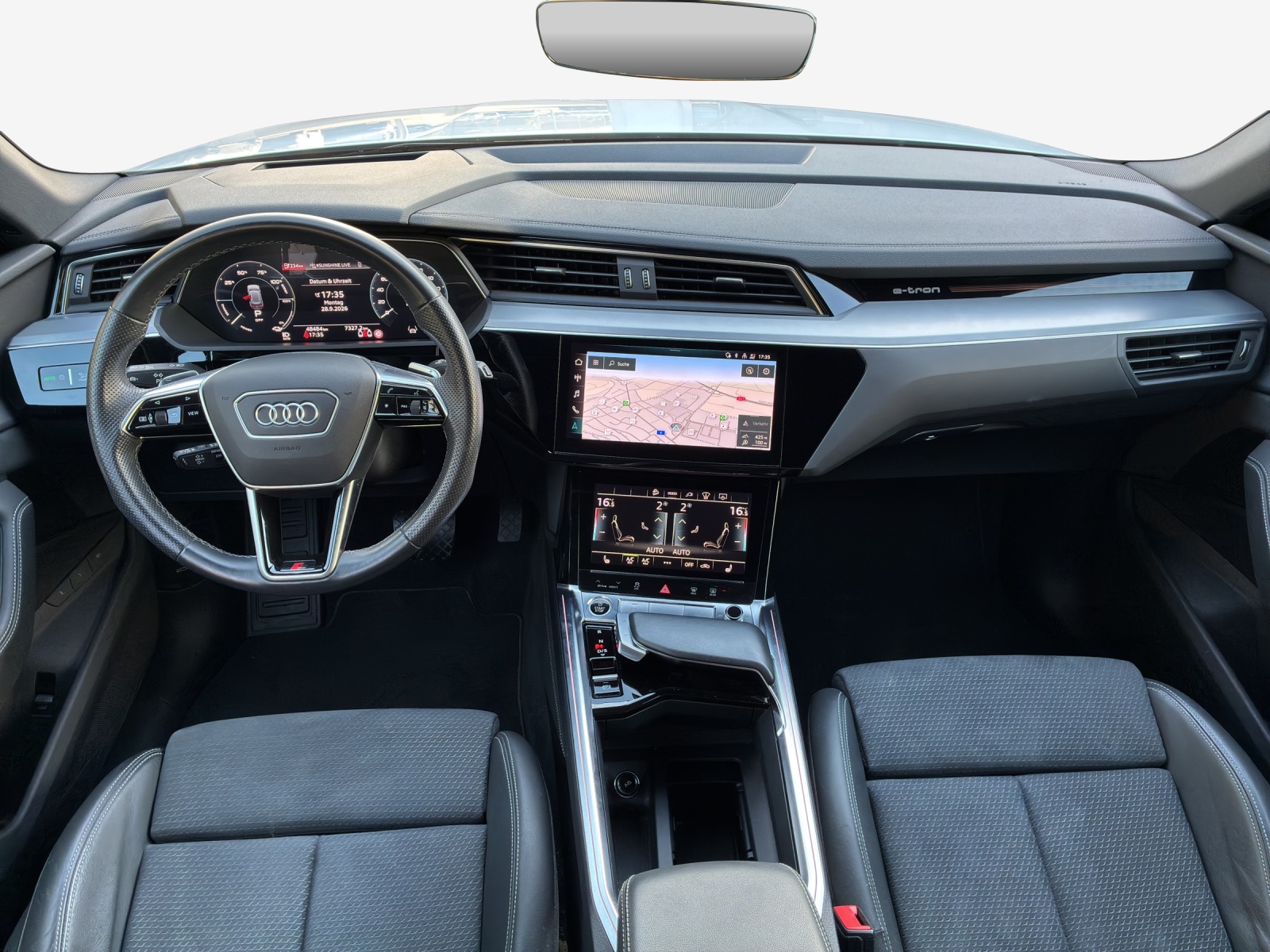 AUDI e-tron 55 Advanced Black Edition quattro-image-8