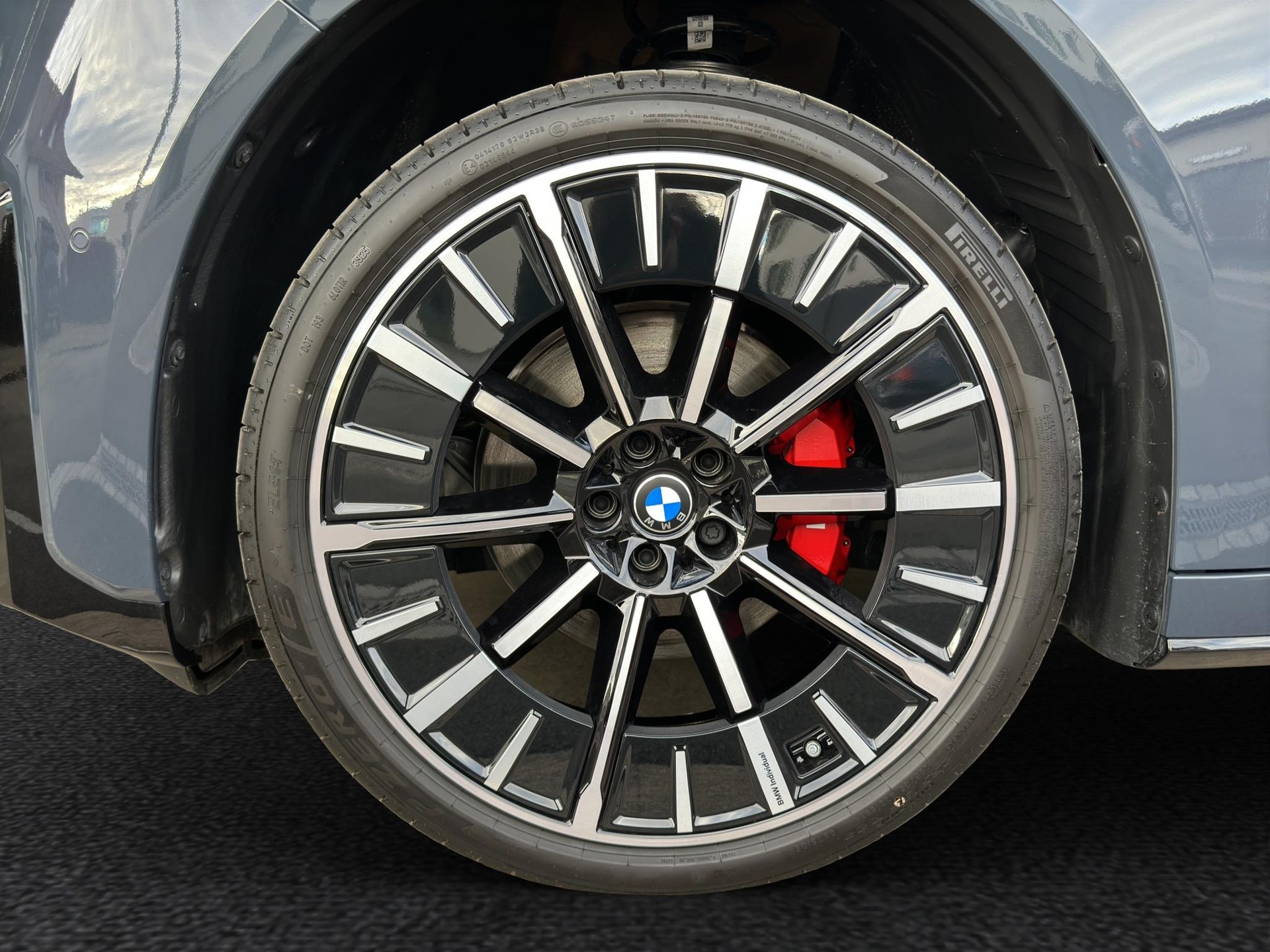 BMW iX3 50 xDrive M Sport Pro-image-9