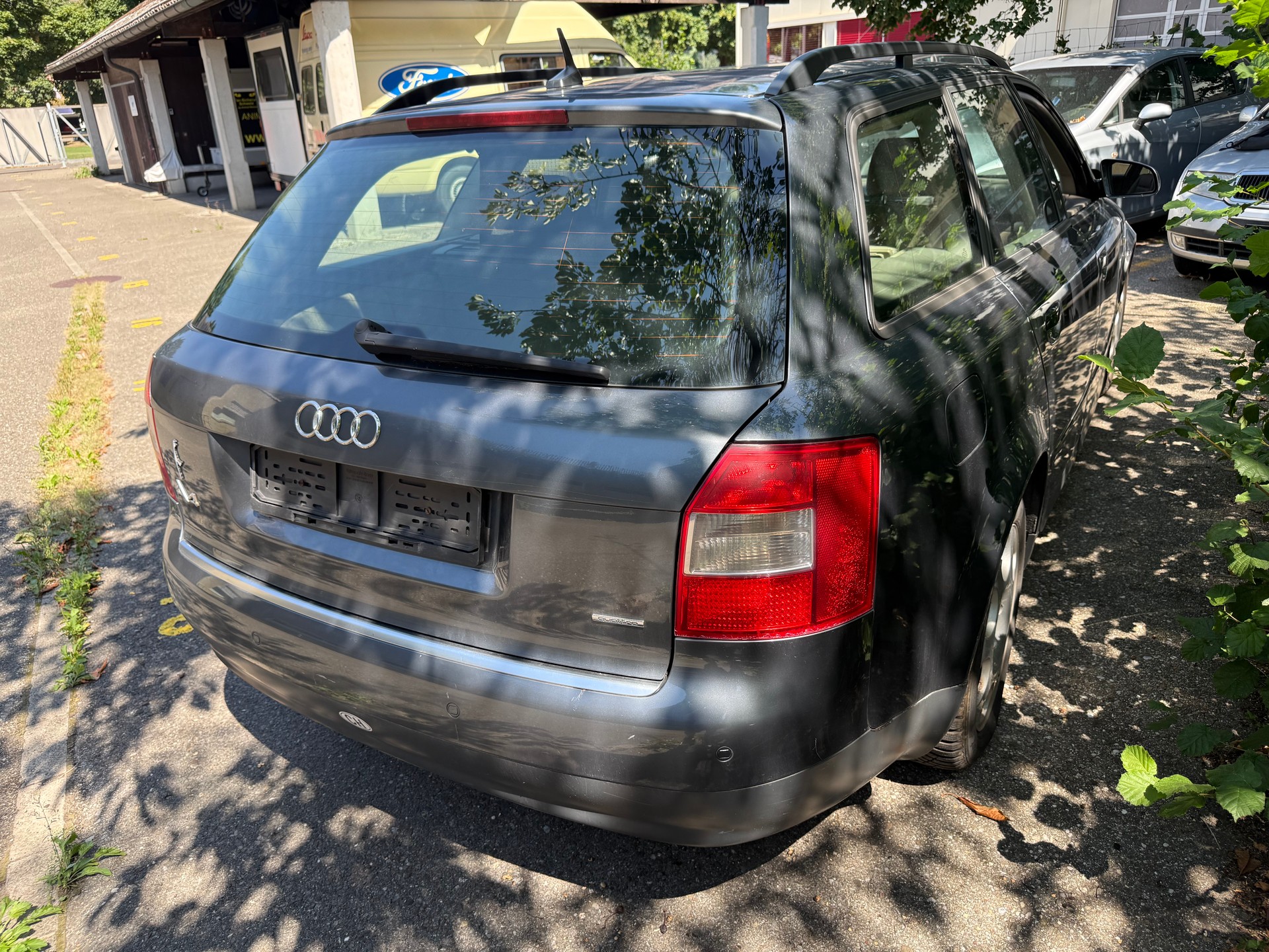 AUDI A4 Avant 2.5 TDI quattro-image-5