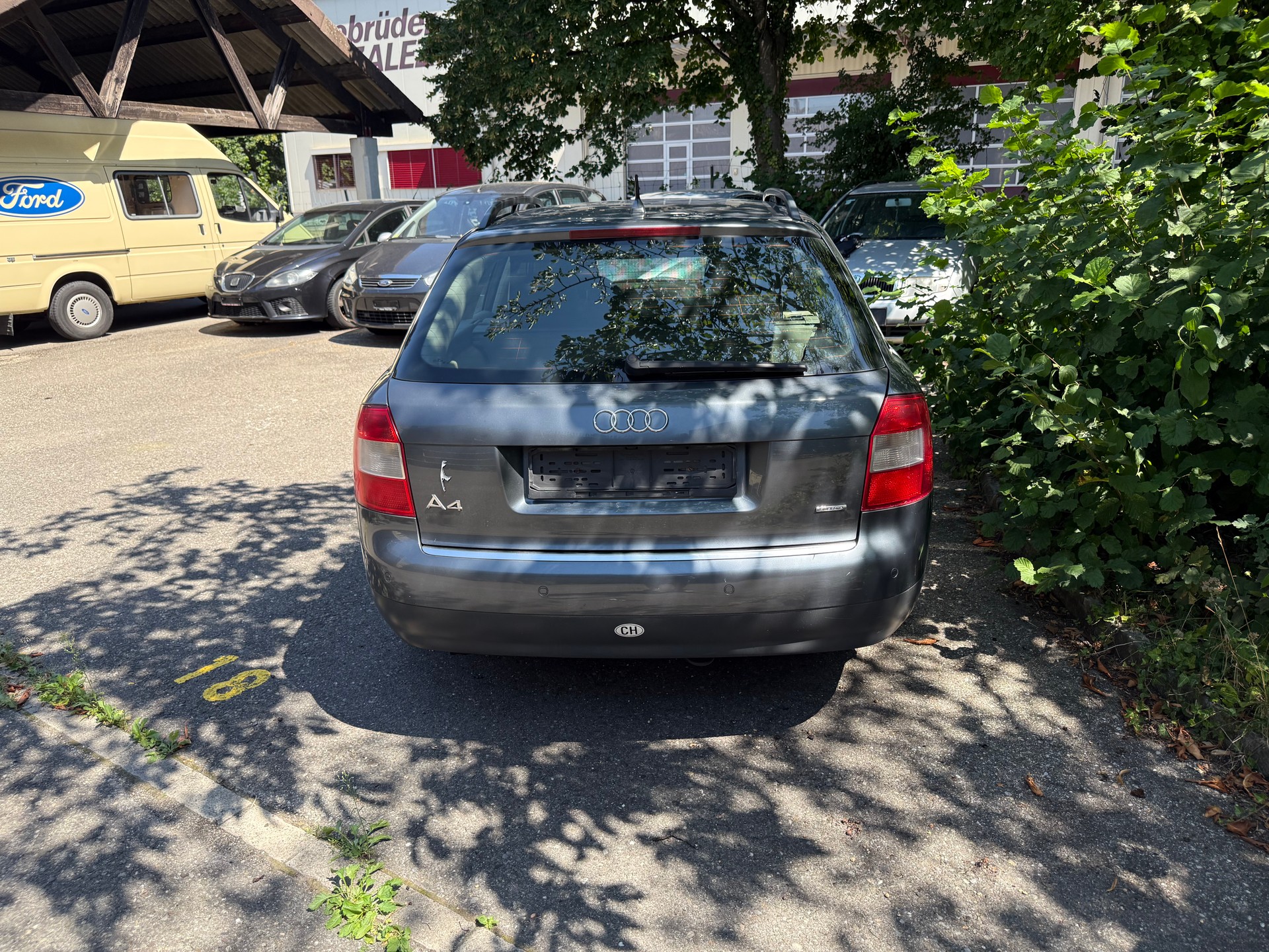 AUDI A4 Avant 2.5 TDI quattro-image-6