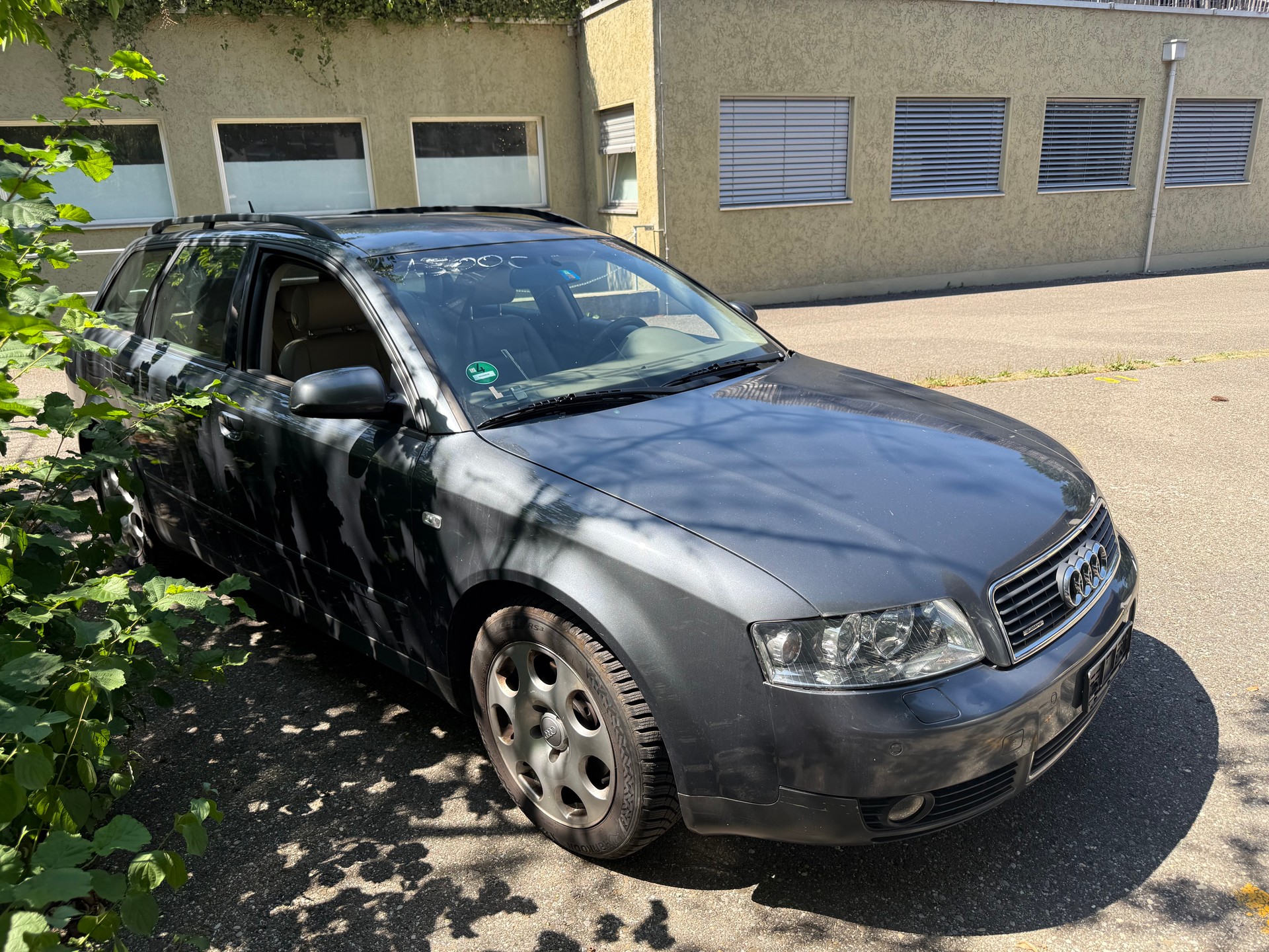 AUDI A4 Avant 2.5 TDI quattro-image-2