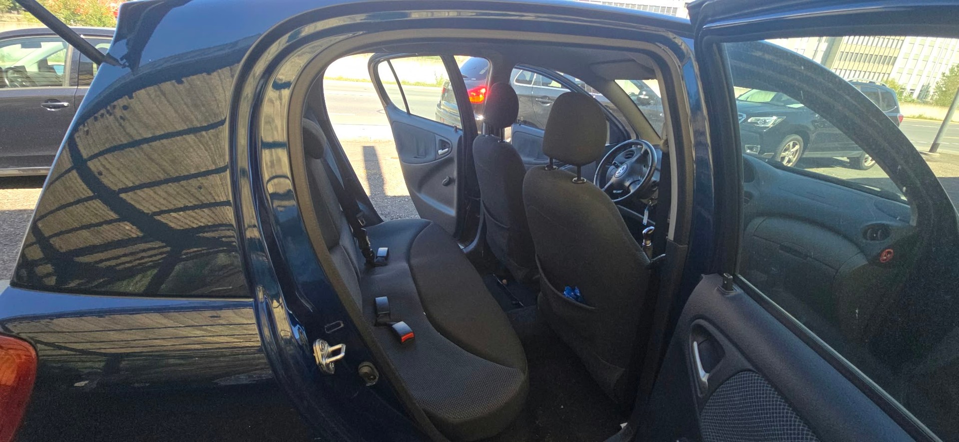 TOYOTA Yaris 1.3 Linea Sol-image-11