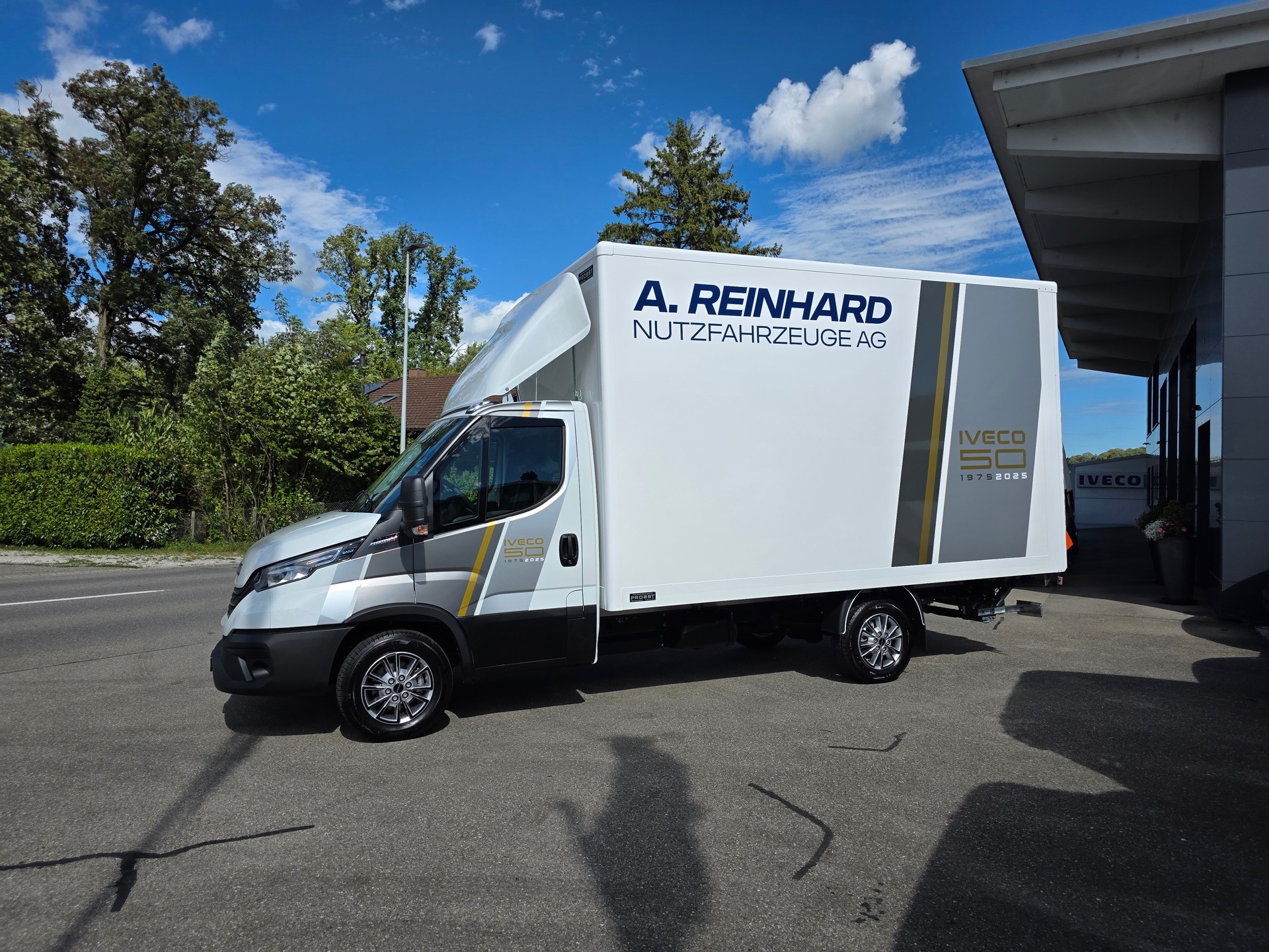 IVECO 35 S 21H A8-image-2
