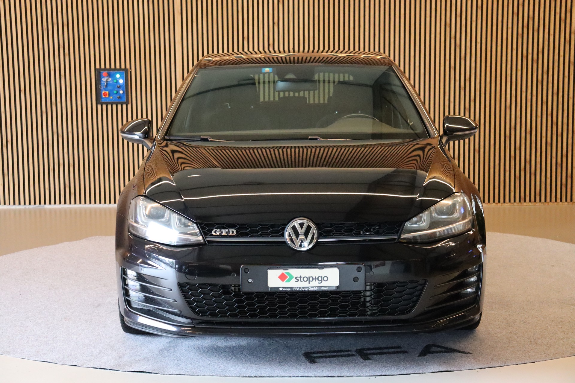 VW Golf VII 2.0 TDI GTD DSG-image-1
