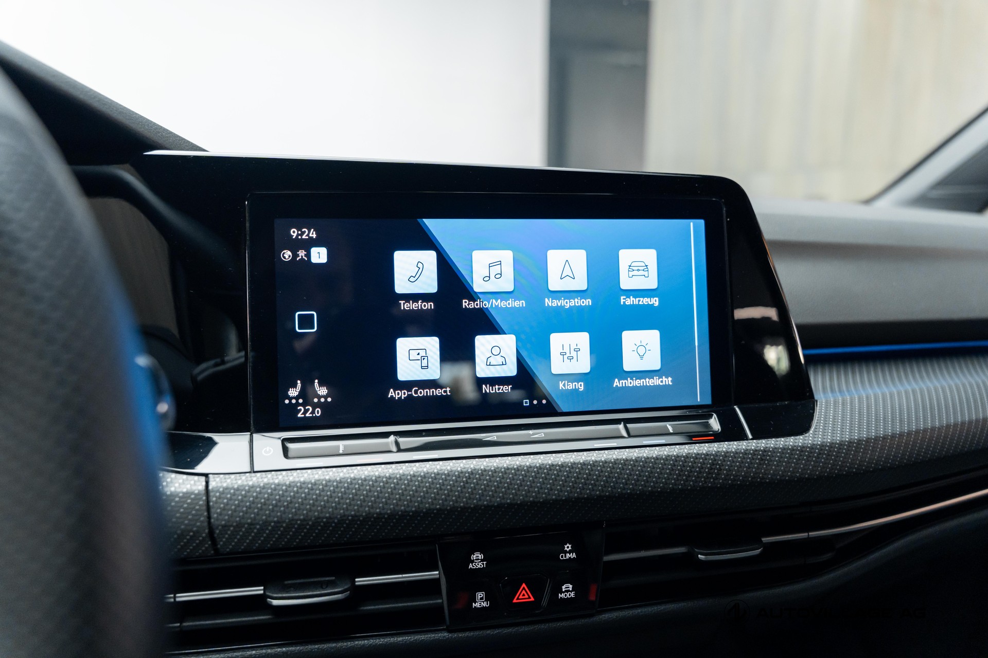 VW Golf 1.5 eTSI mHEV ACT R-Line DSG-image-11