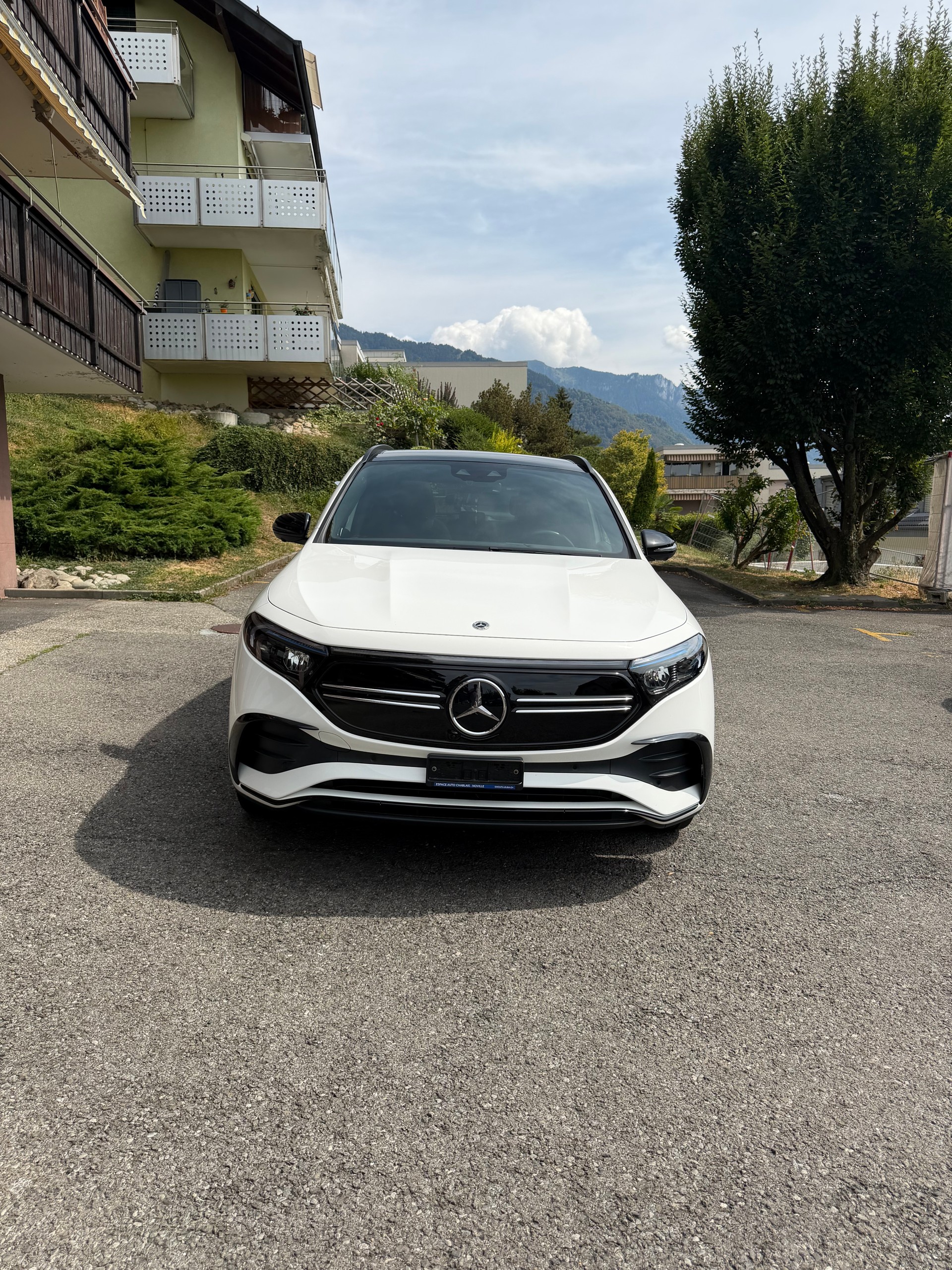 MERCEDES-BENZ EQA 250-image-0
