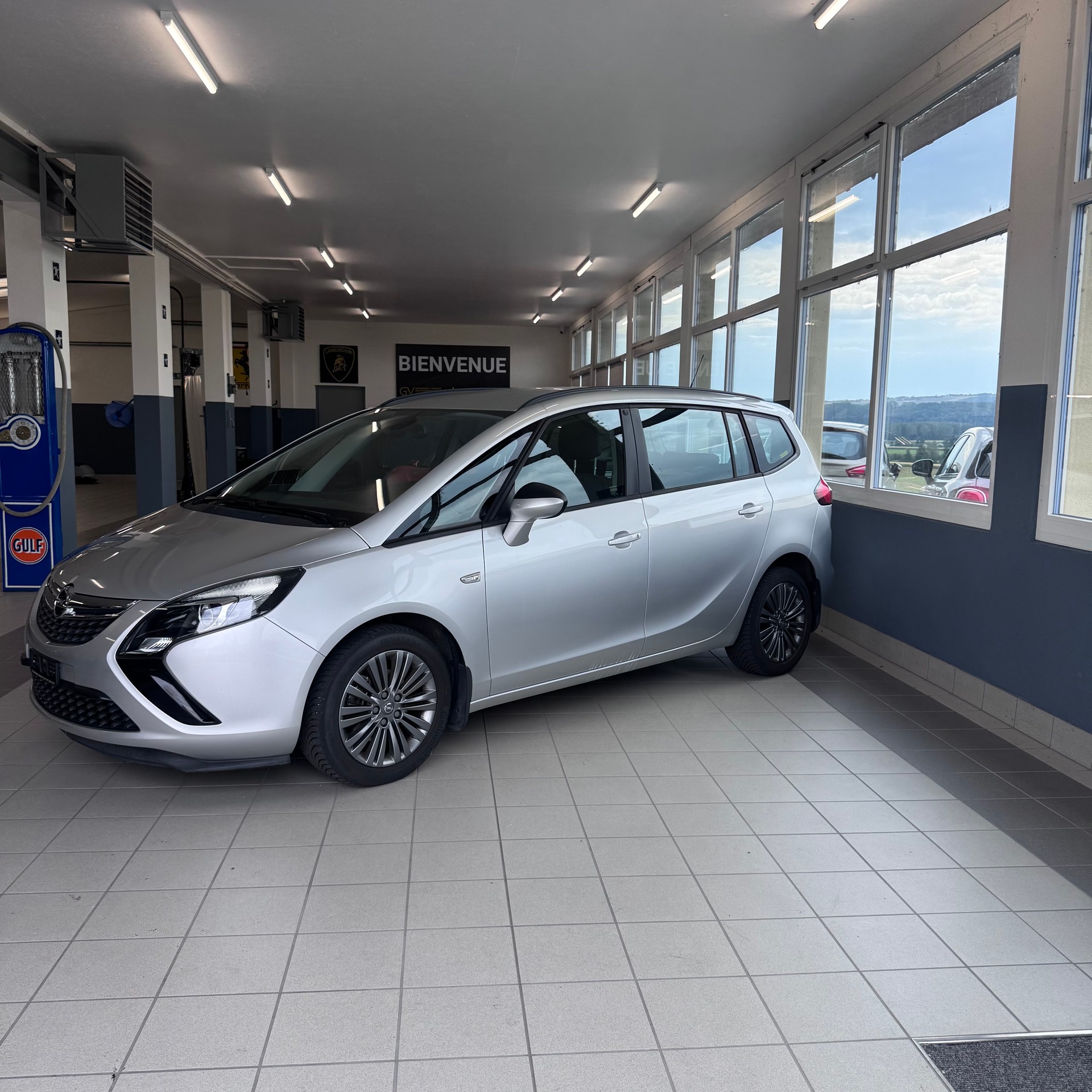 OPEL Zafira Tourer 1.6i 16V CNG Turbo Active Edition-image-1