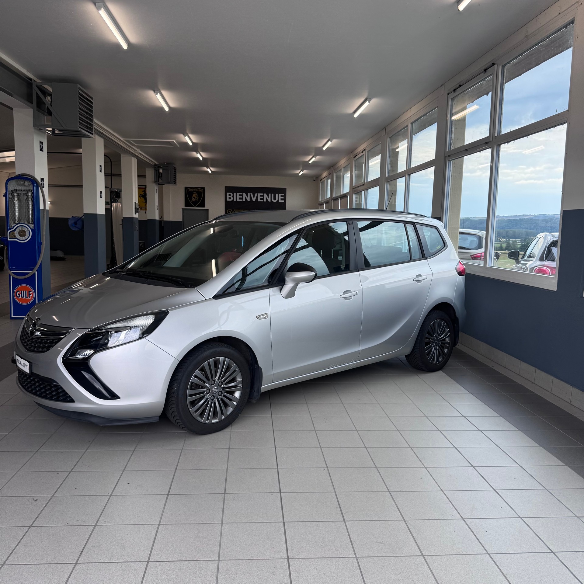 OPEL Zafira Tourer 1.6i 16V CNG Turbo Active Edition-image-2