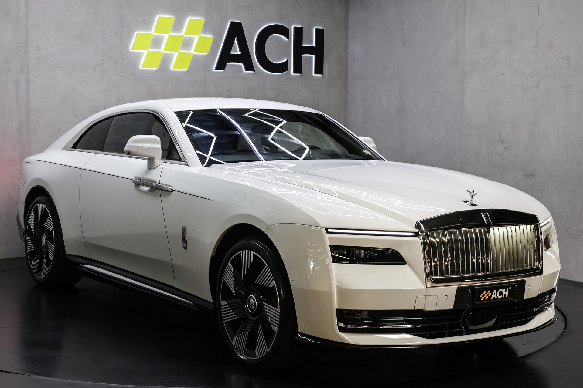 ROLLS-ROYCE Spectre