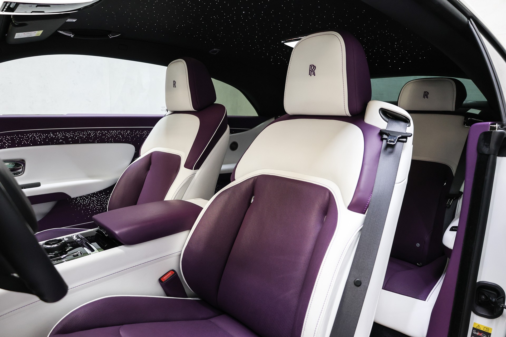 ROLLS-ROYCE Spectre-image-41