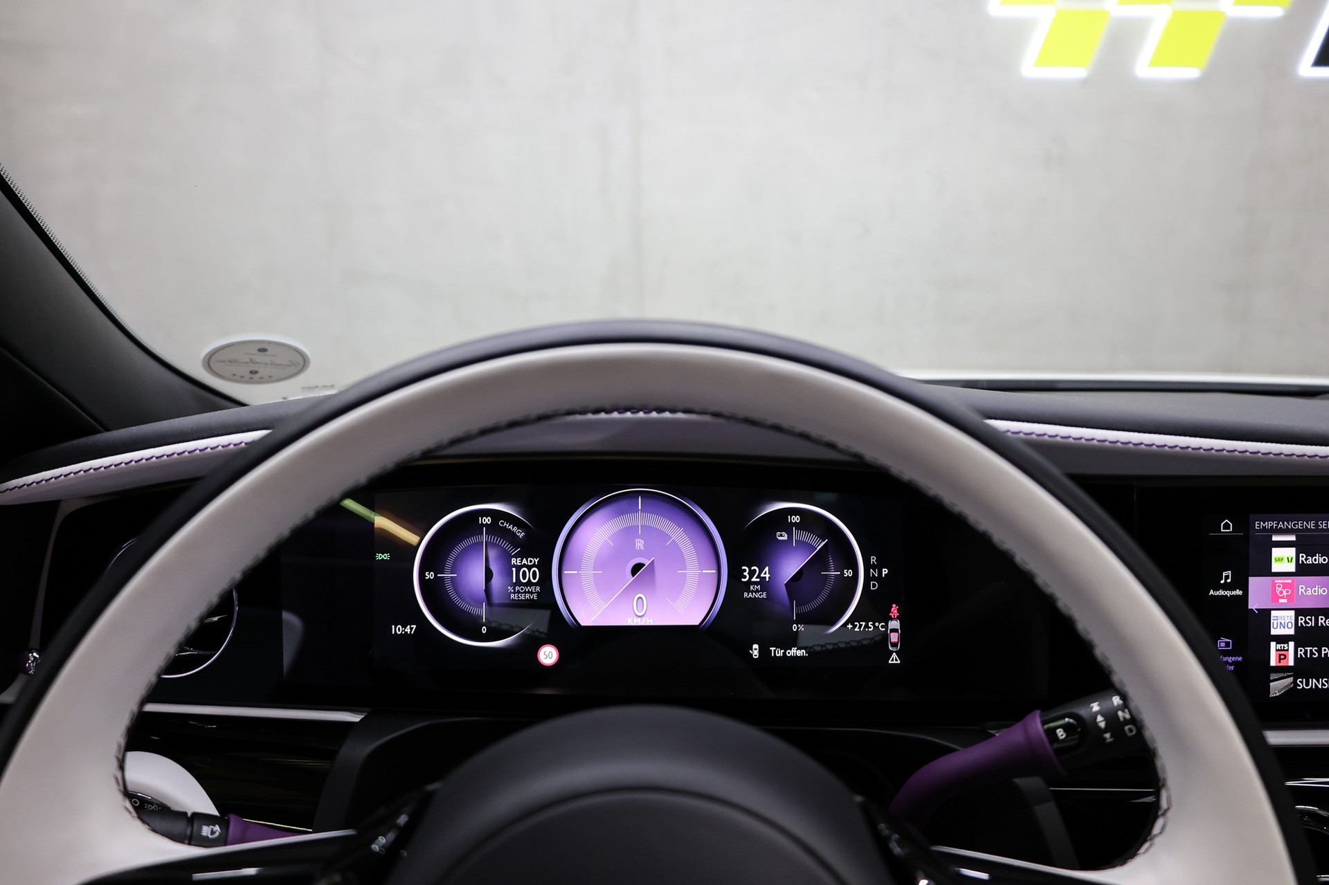ROLLS-ROYCE Spectre-image-20