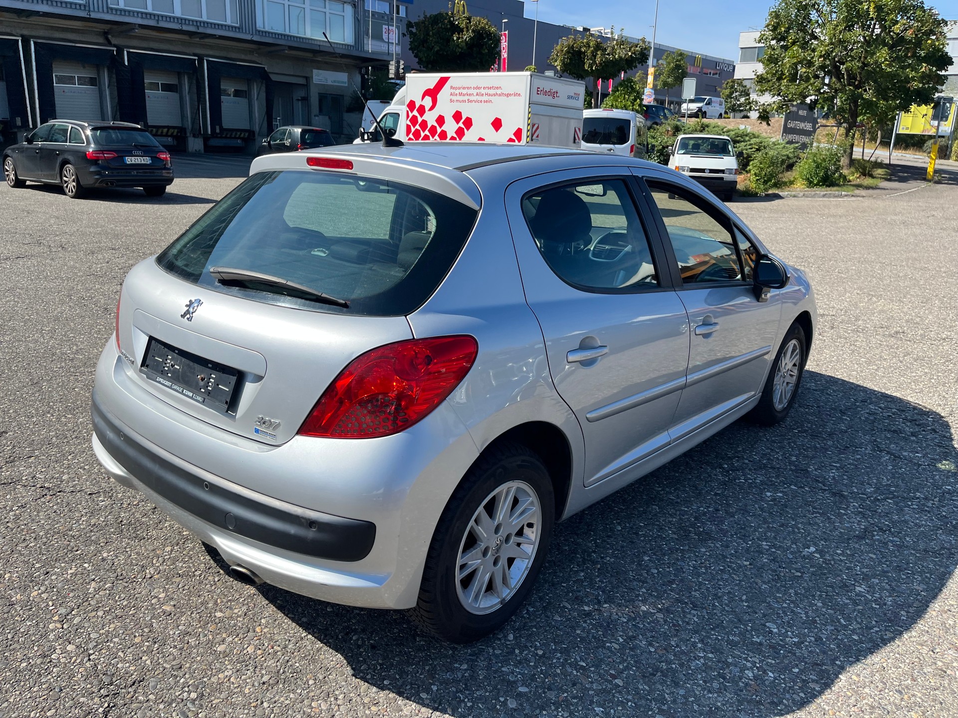 PEUGEOT 207 1.6 16V XS Automatic-image-2