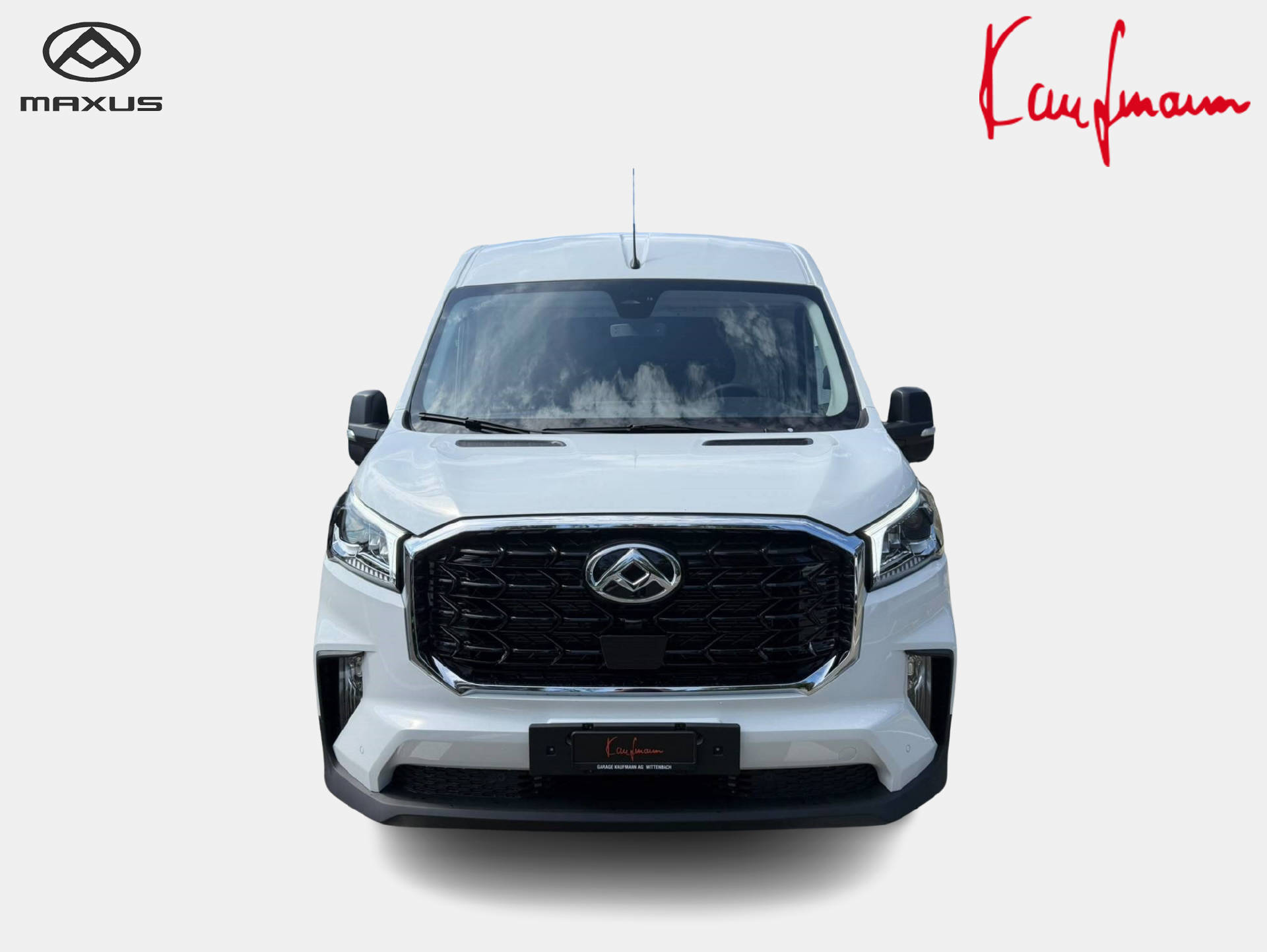 MAXUS Deliver 9 Kaw. L3H2 2.0 TD Luxury-showroom-element-1